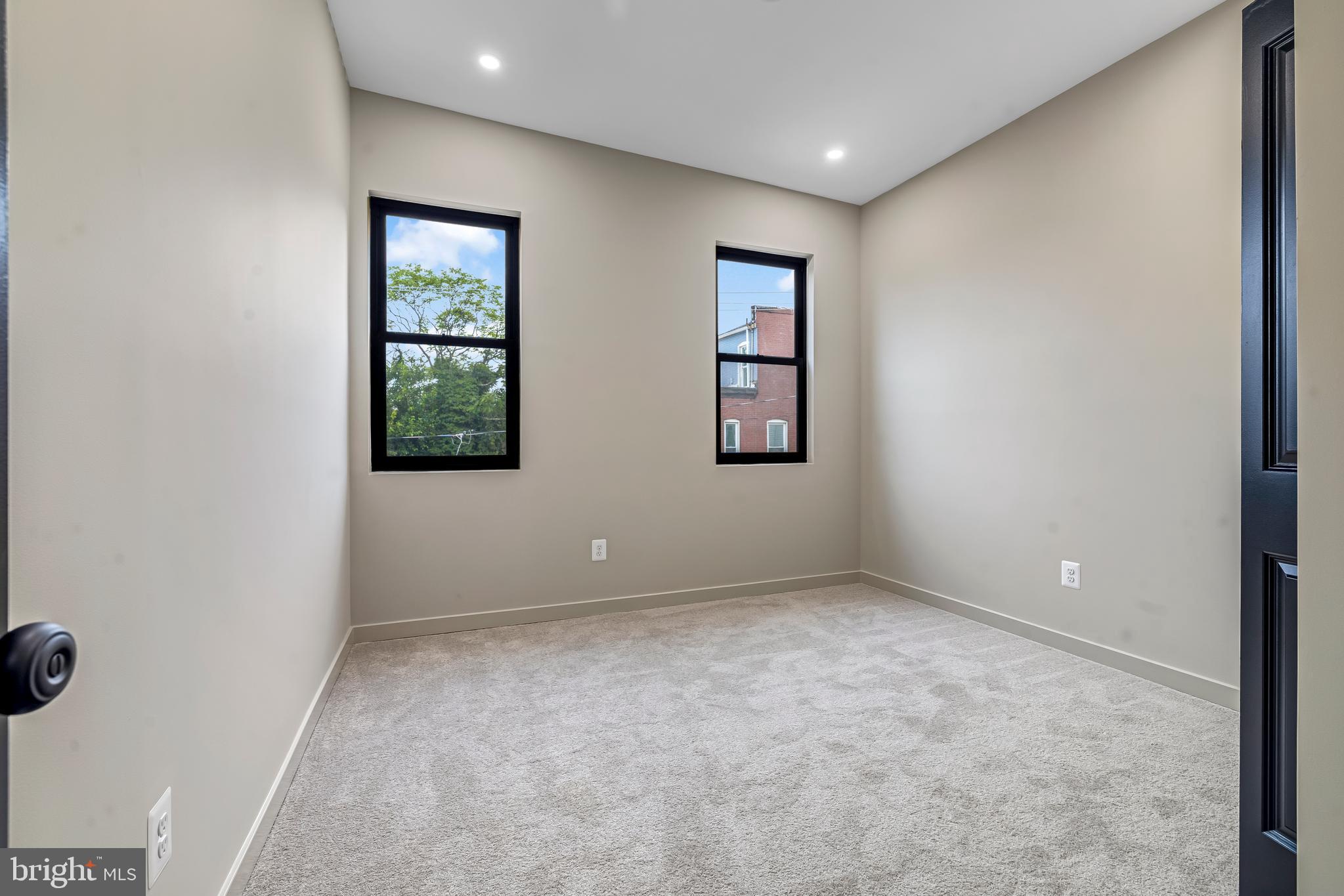 EAST BALTIMORE MIDWAY - Residential