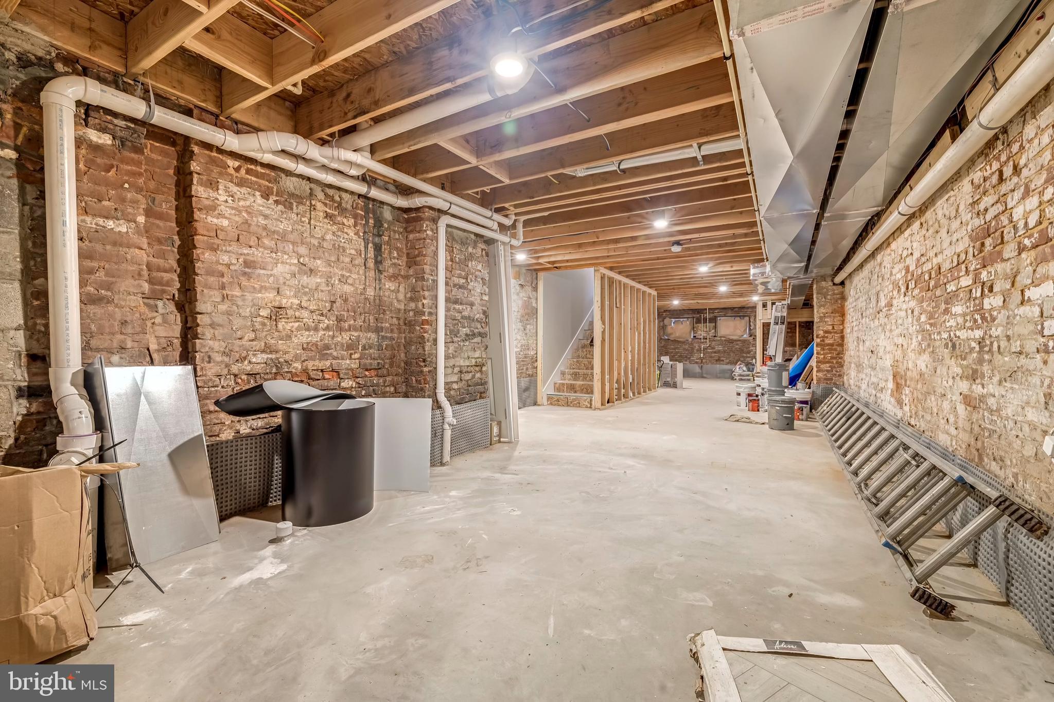 EAST BALTIMORE MIDWAY - Residential