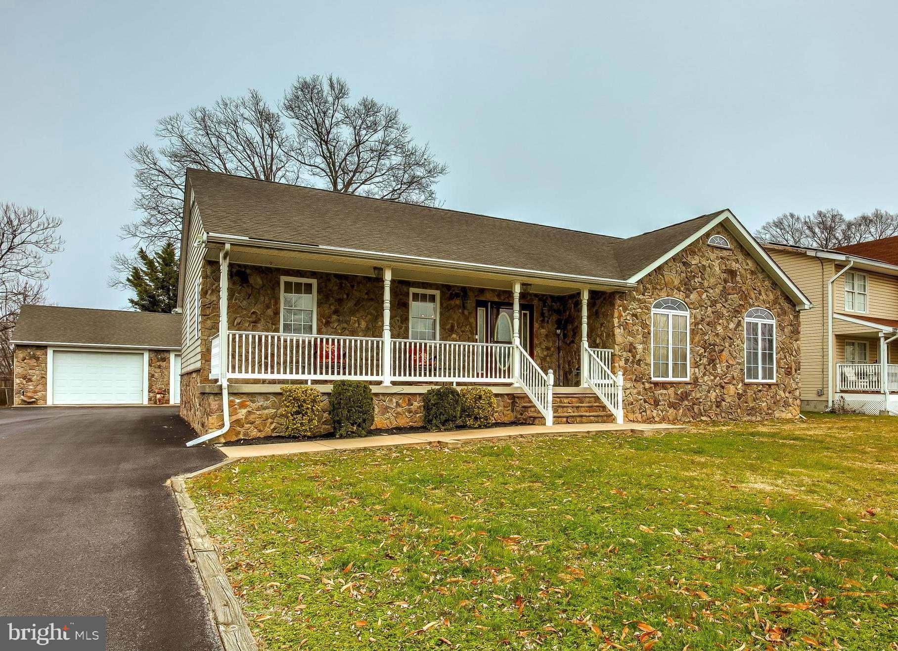 CHESAPEAKE TERRACE - Residential