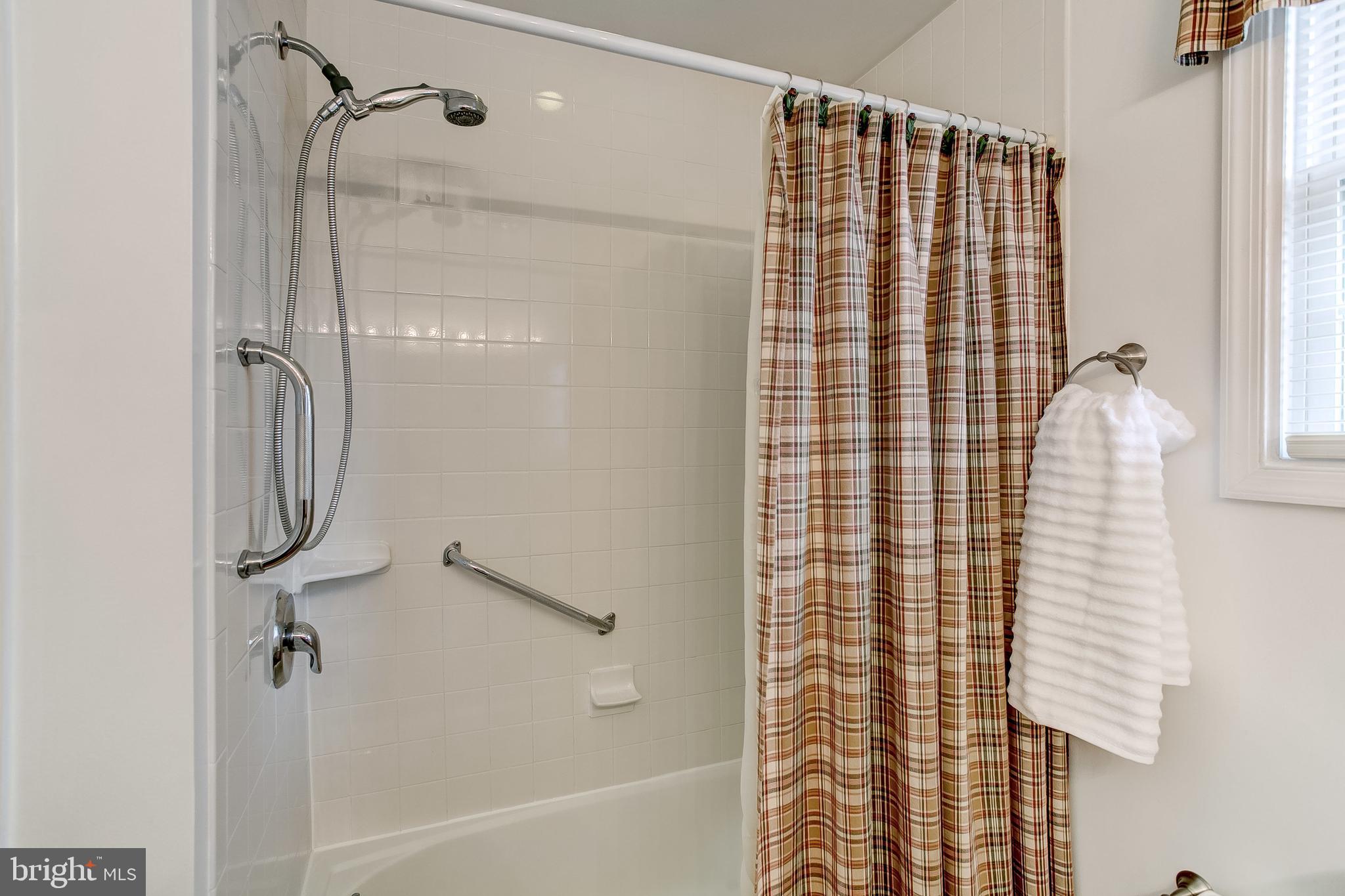 CHESAPEAKE TERRACE - Residential