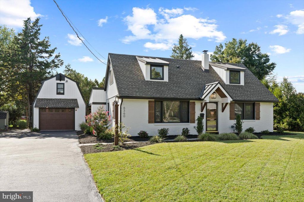 Photo of 6360 JEANETTE DR, EAST PETERSBURG, PA 17520 (MLS # PALA2040812)