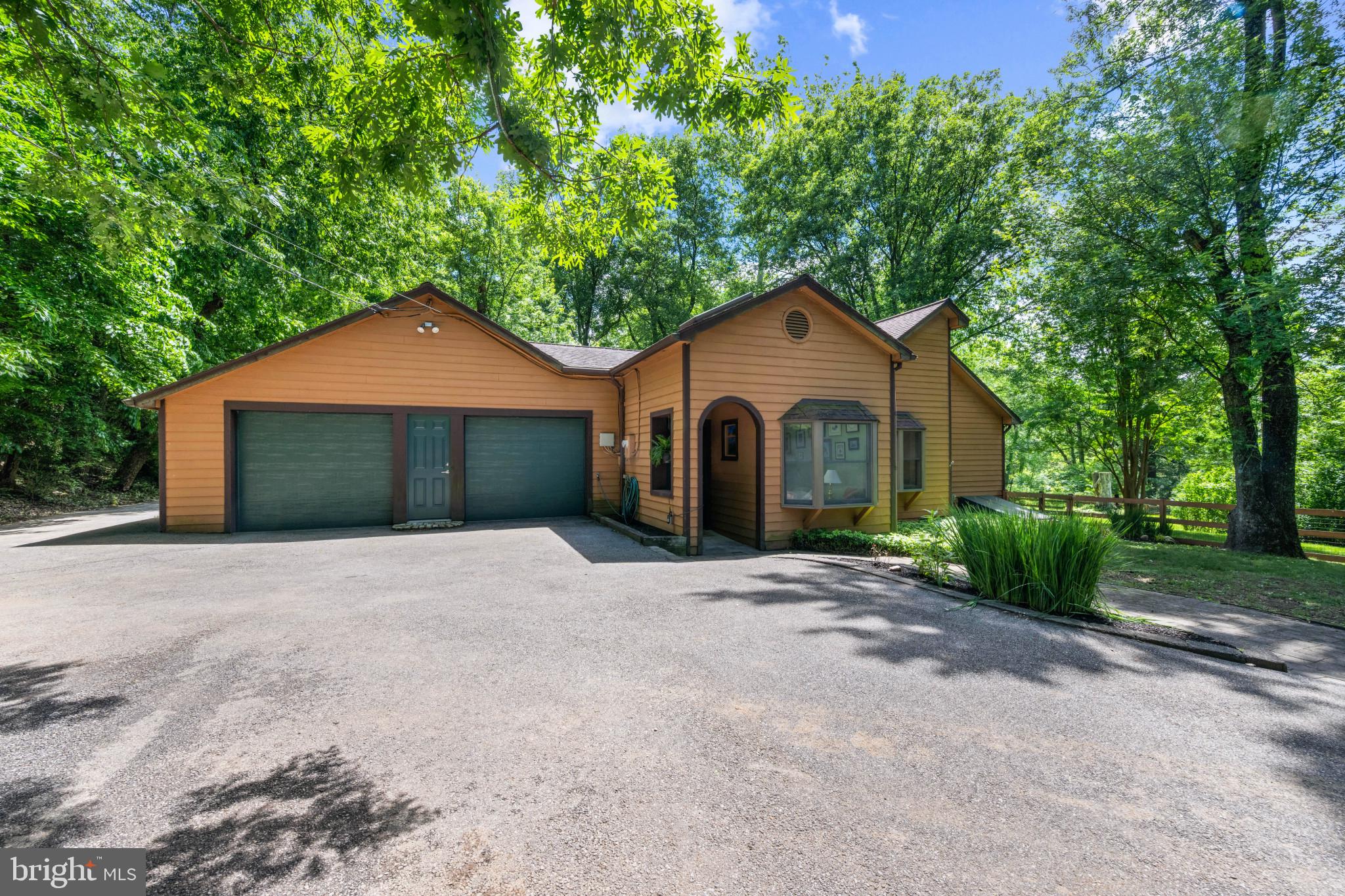 29 MAPLE AVENUE