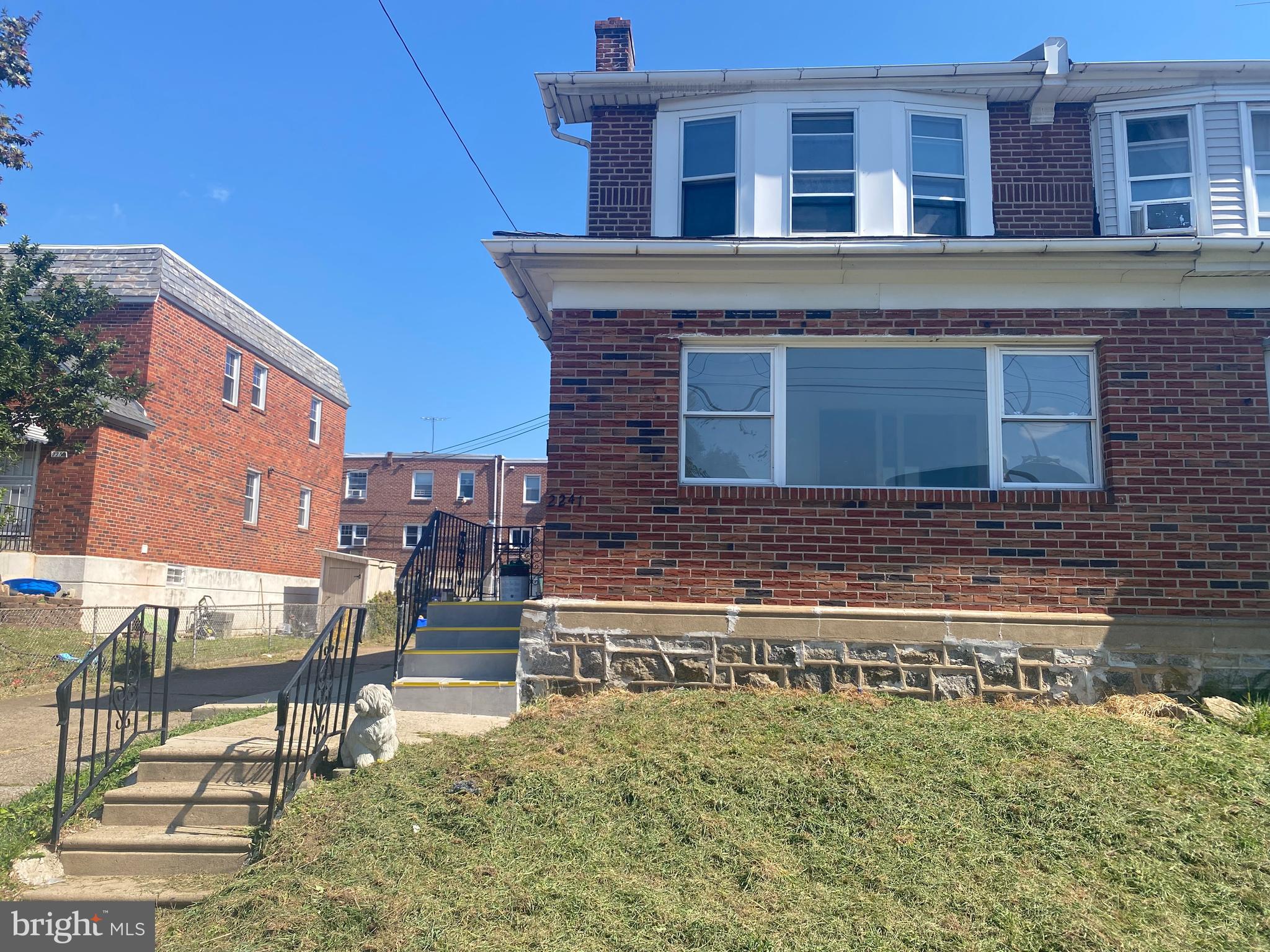 This large semi-detached townhouse is ideally located for easy commuting, just off Route 1. The first floor features a bright sunroom, a cozy family room, a dining area, and a large eat-in kitchen. Additionally, there's a bedroom with separate outdoor access and a full bath on this level, making it convenient for elderly residents. The second floor has three bedrooms and another full bath, and it boasts brand new flooring. The home also includes a fully finished basement with walkout stairs, a nice backyard, and a detached garage. The sellers have freshly painted the home and are selling it in its current condition, looking to close the deal as quickly as possible.