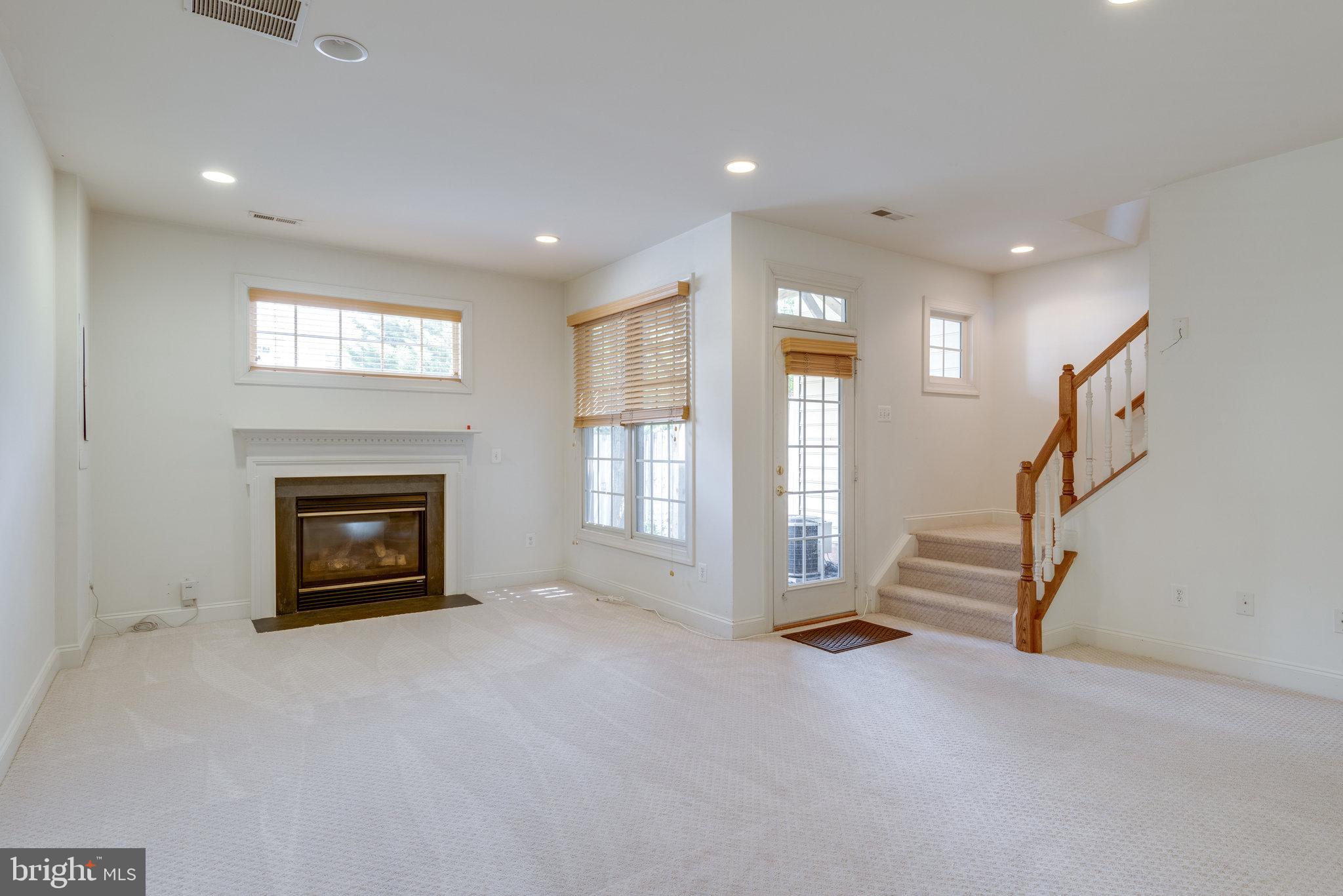 PIEDMONT SOUTH - Residential Lease