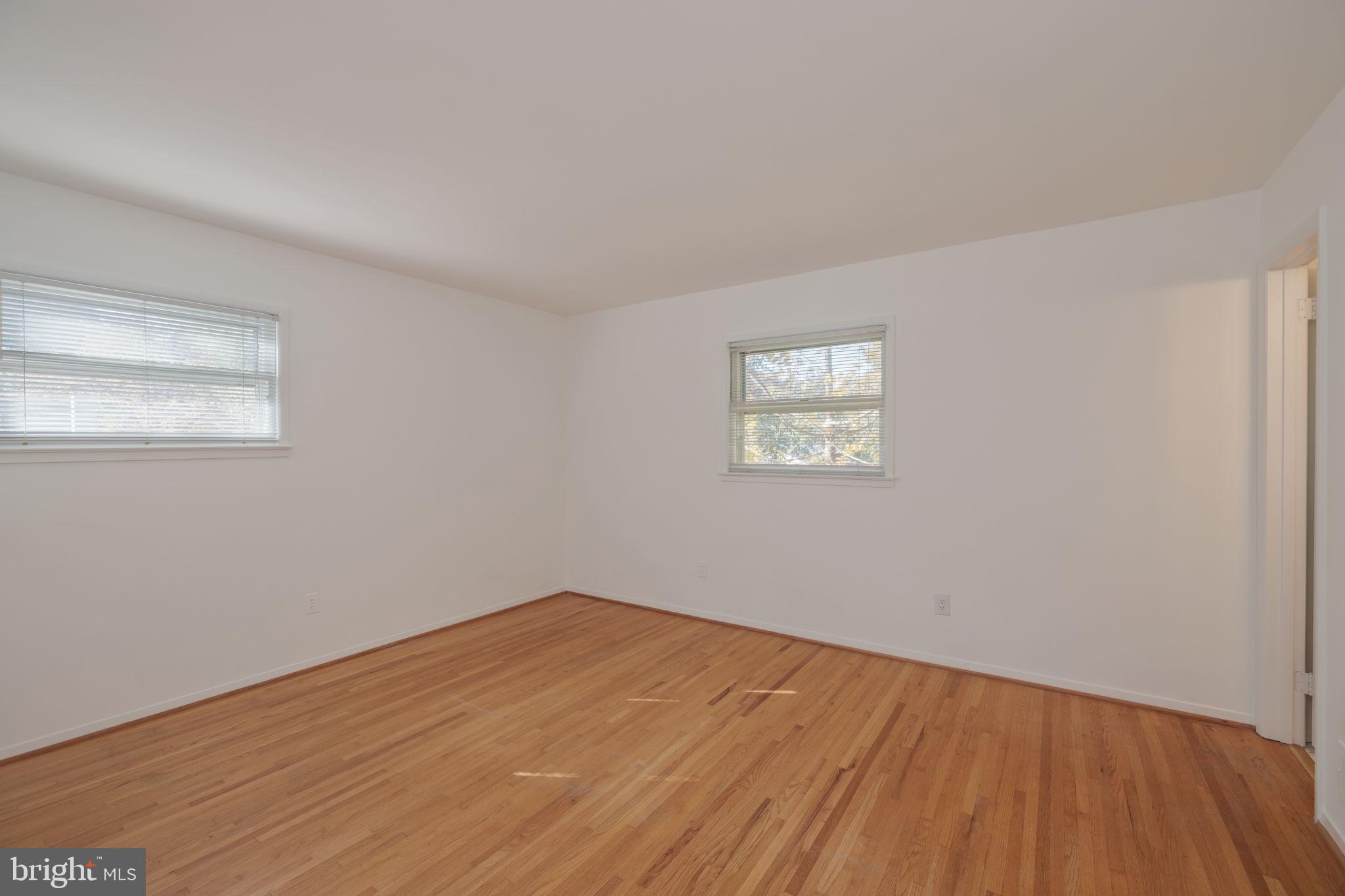 NORTH SPRINGFIELD - Residential Lease