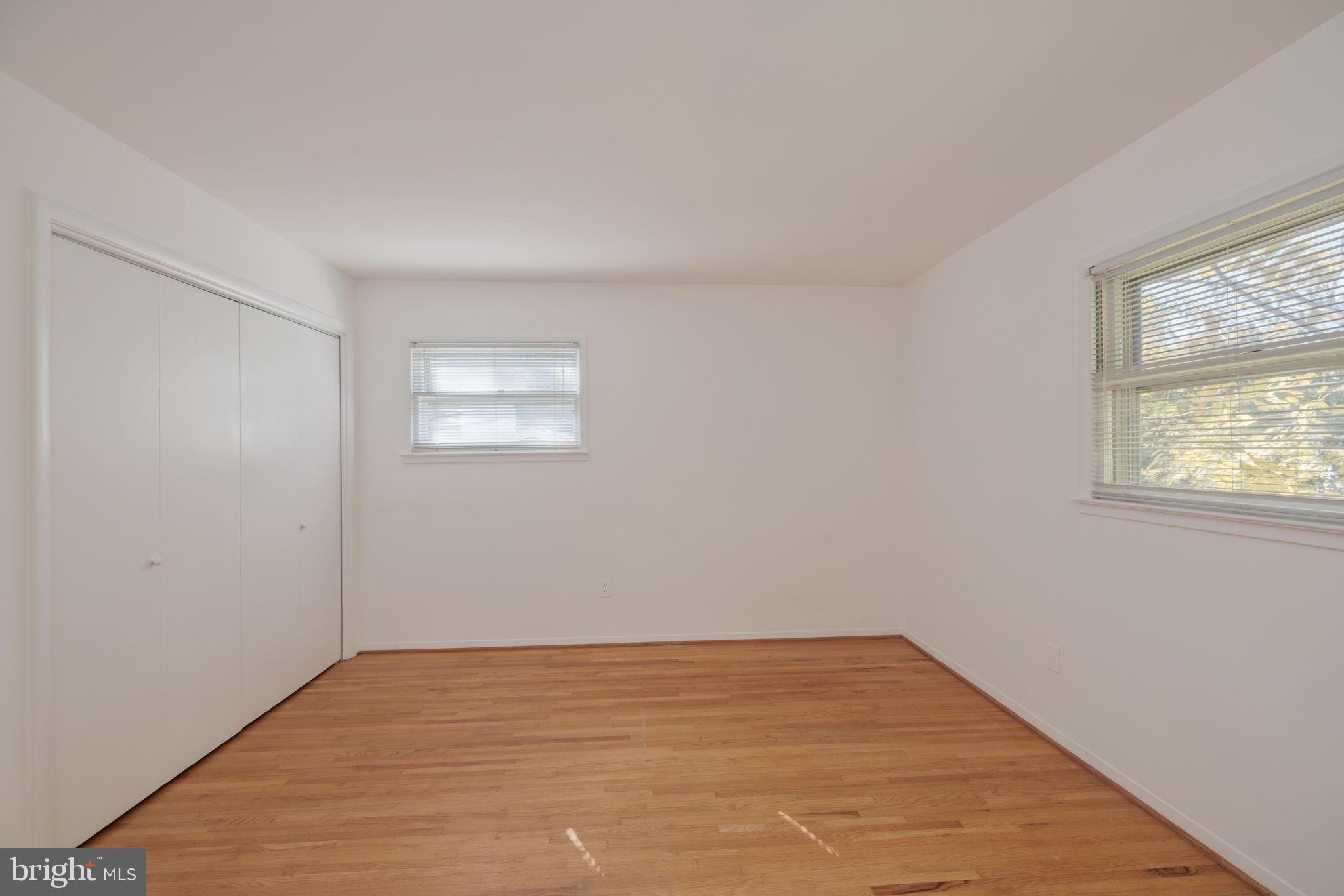 NORTH SPRINGFIELD - Residential Lease