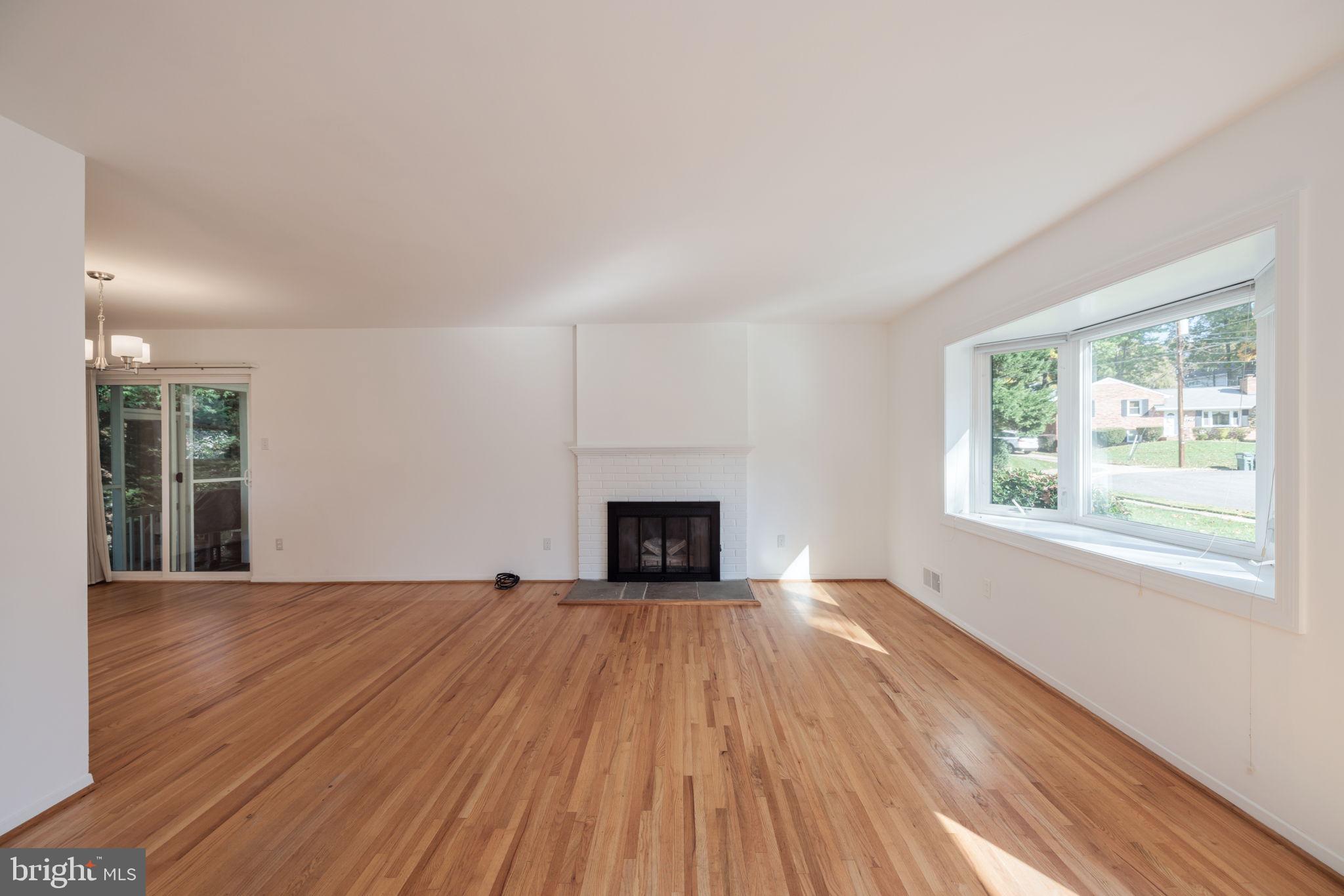 NORTH SPRINGFIELD - Residential Lease