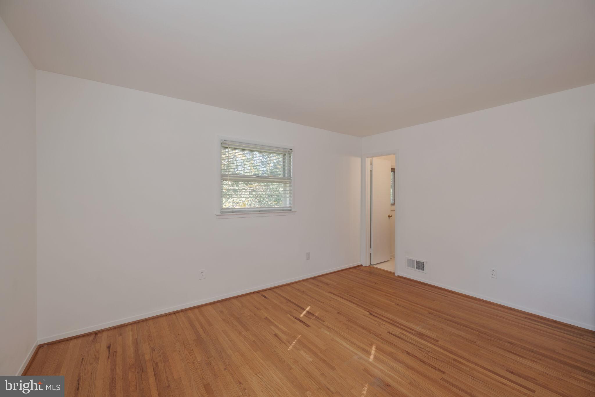 NORTH SPRINGFIELD - Residential Lease