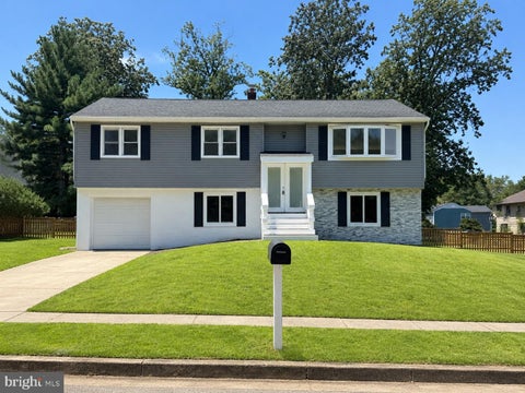 Homes For Sale - 1 Beechwood Street<br/> BLACKWOOD, NJ 08012