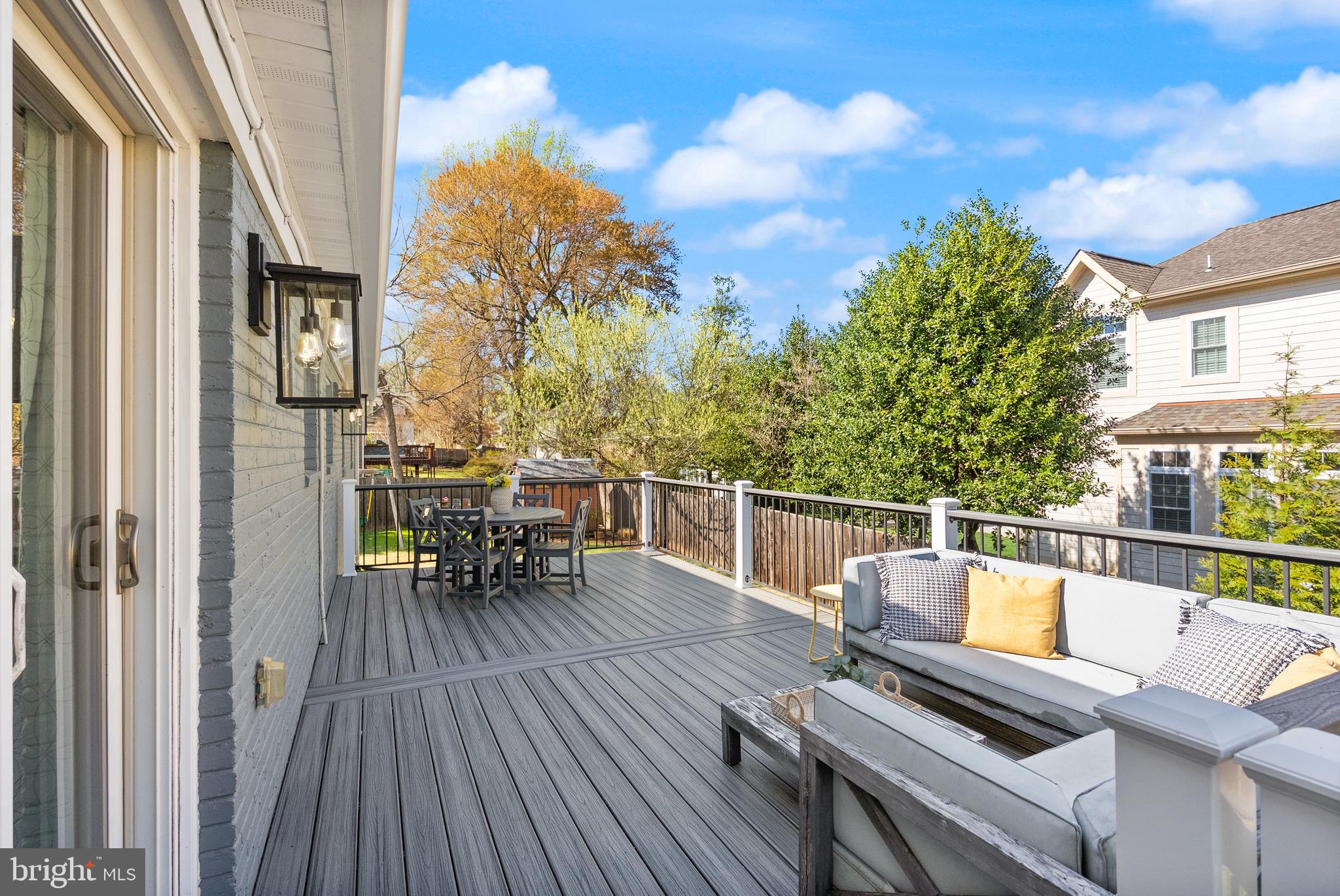 EL NIDO - Residential