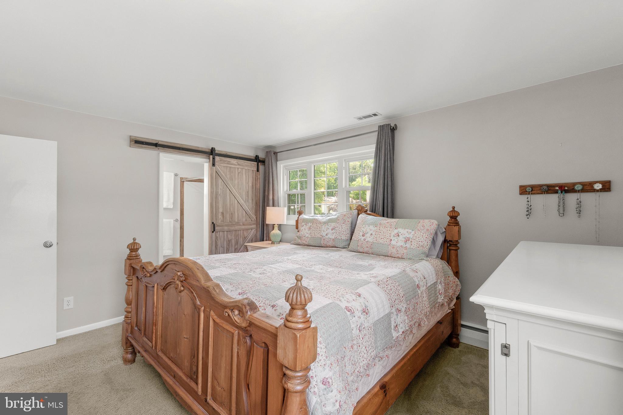 MAPLE RIDGE - Residential