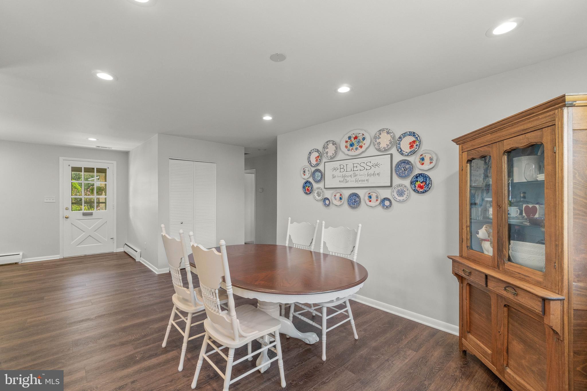 MAPLE RIDGE - Residential