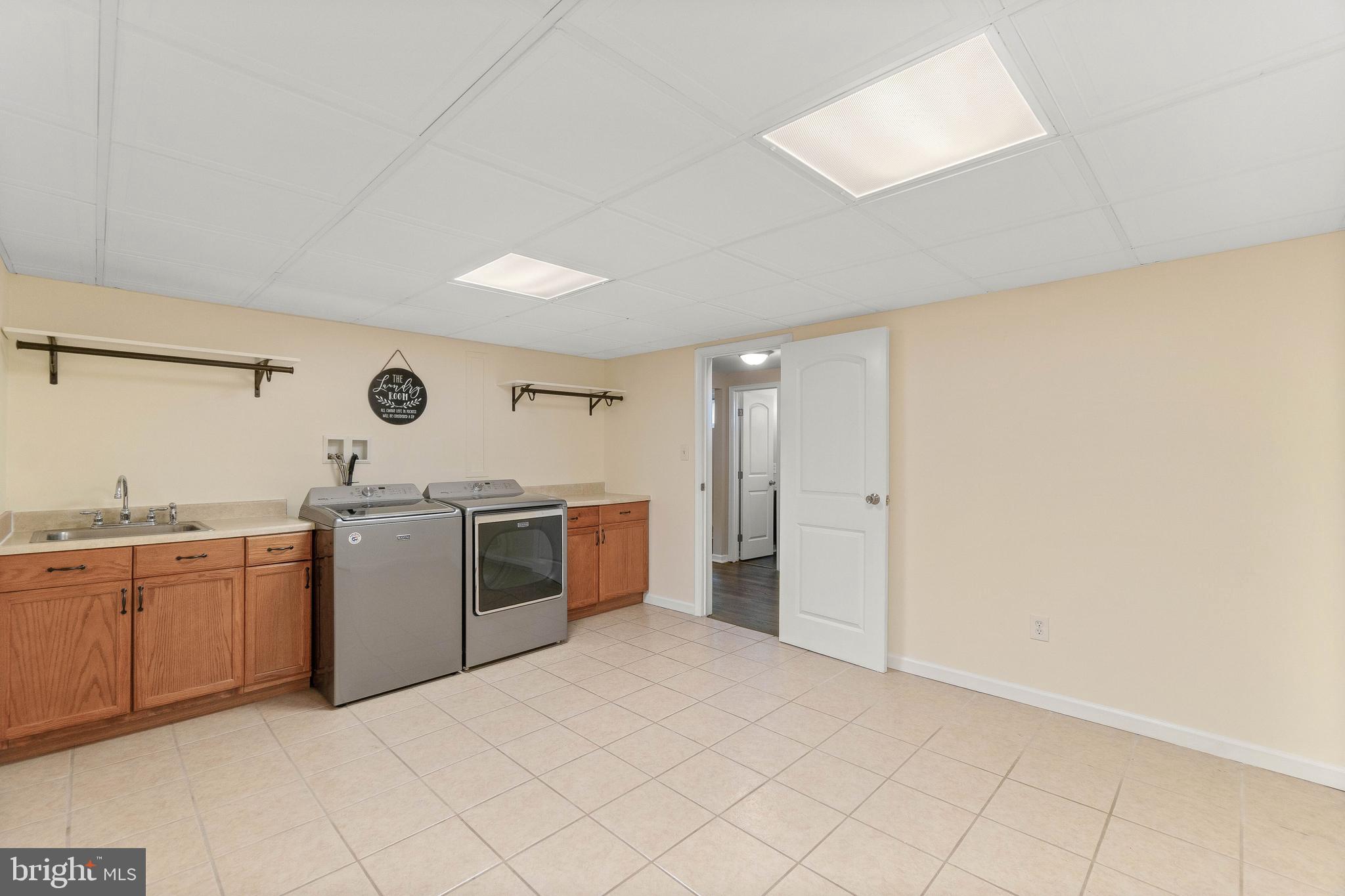 MAPLE RIDGE - Residential