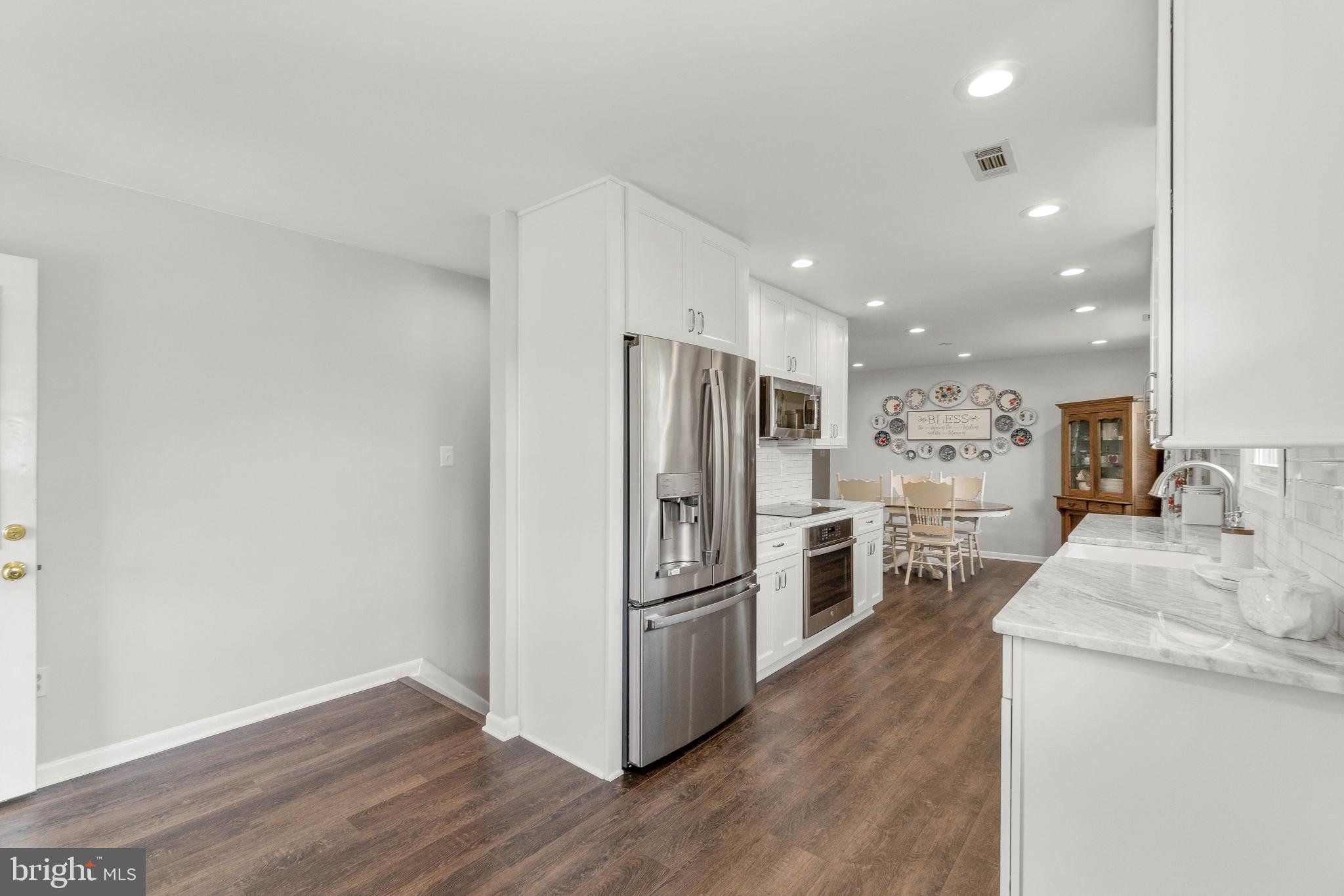 MAPLE RIDGE - Residential