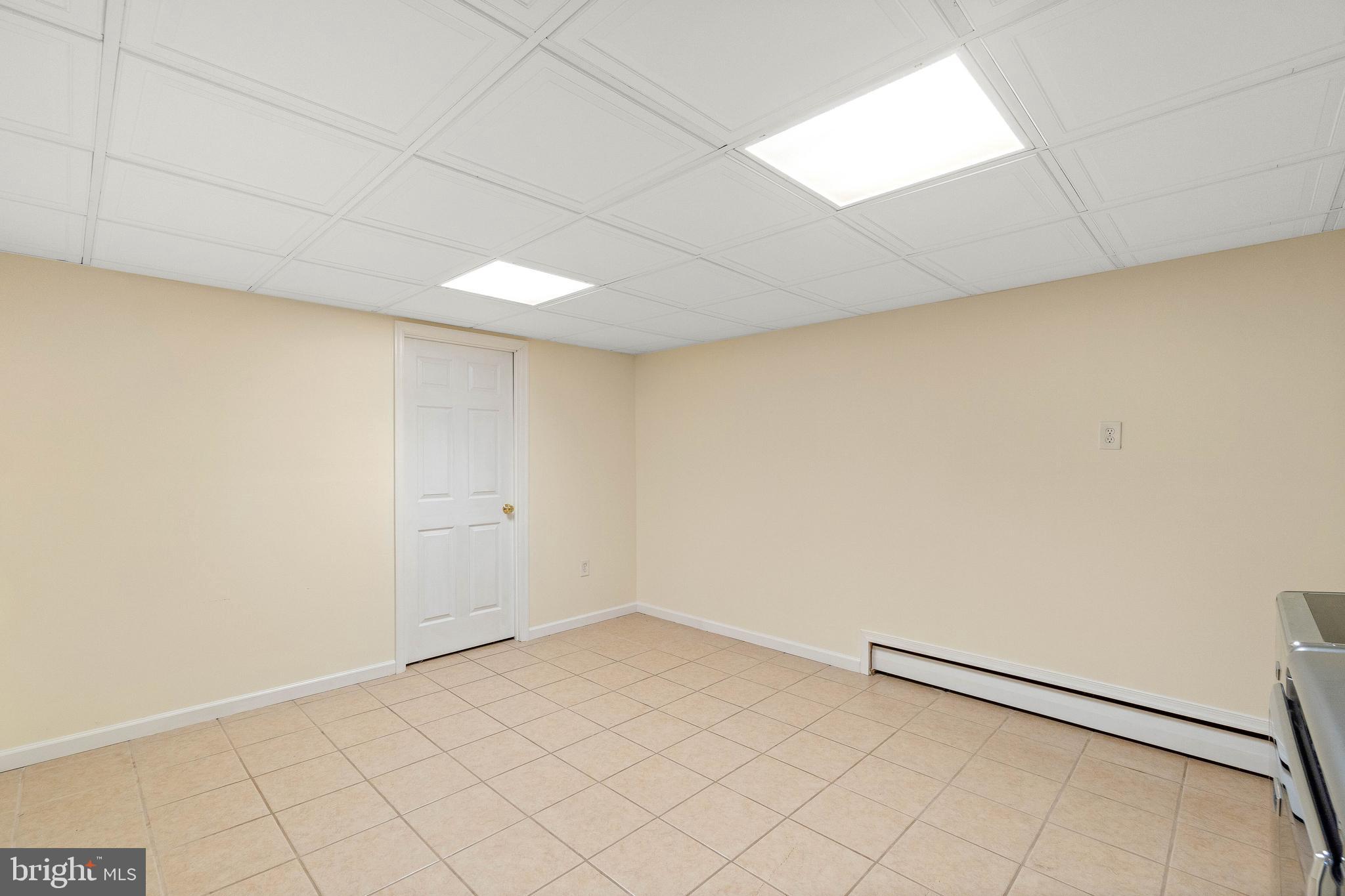 MAPLE RIDGE - Residential