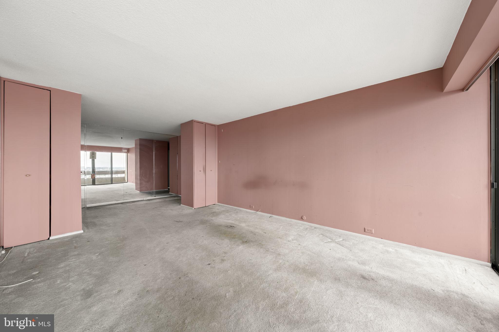 1326 SPRUCE STREET 42 2204