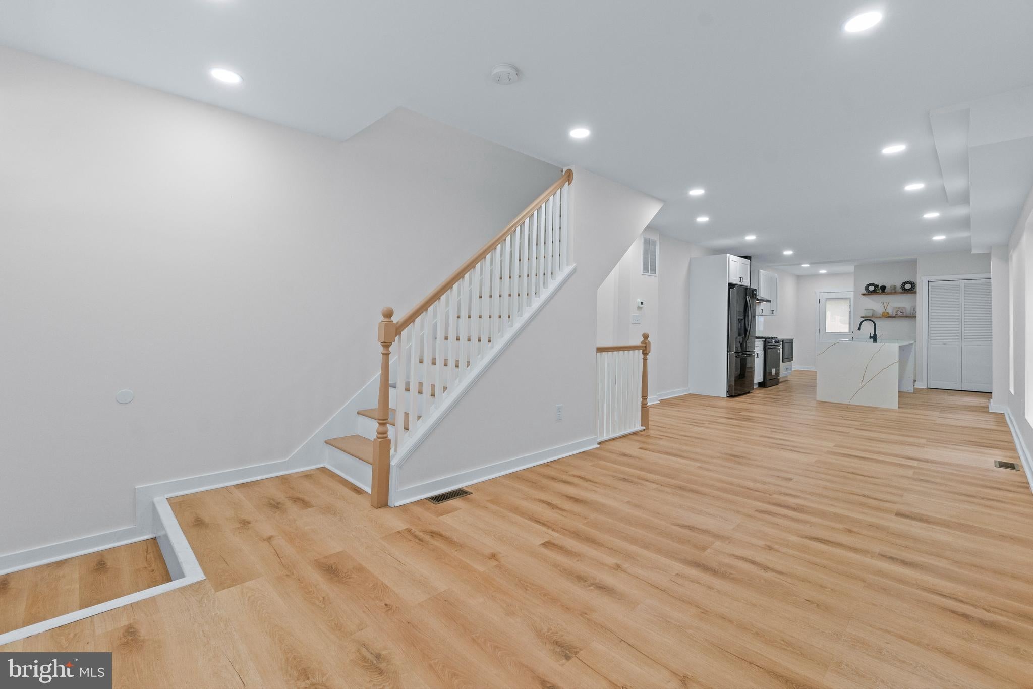 530 E 38TH STREET