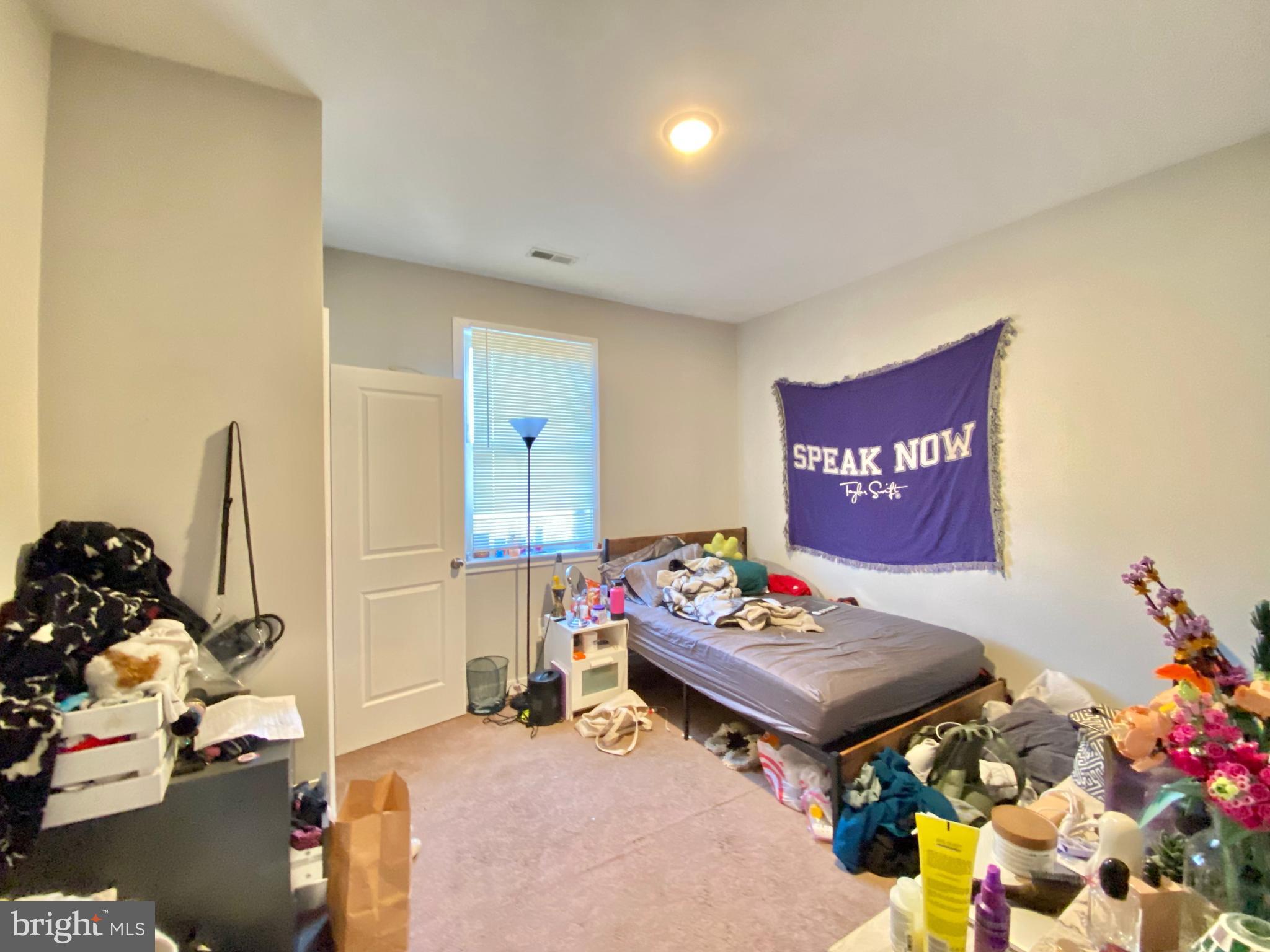 TEMPLE UNIVERSITY - Residential Lease