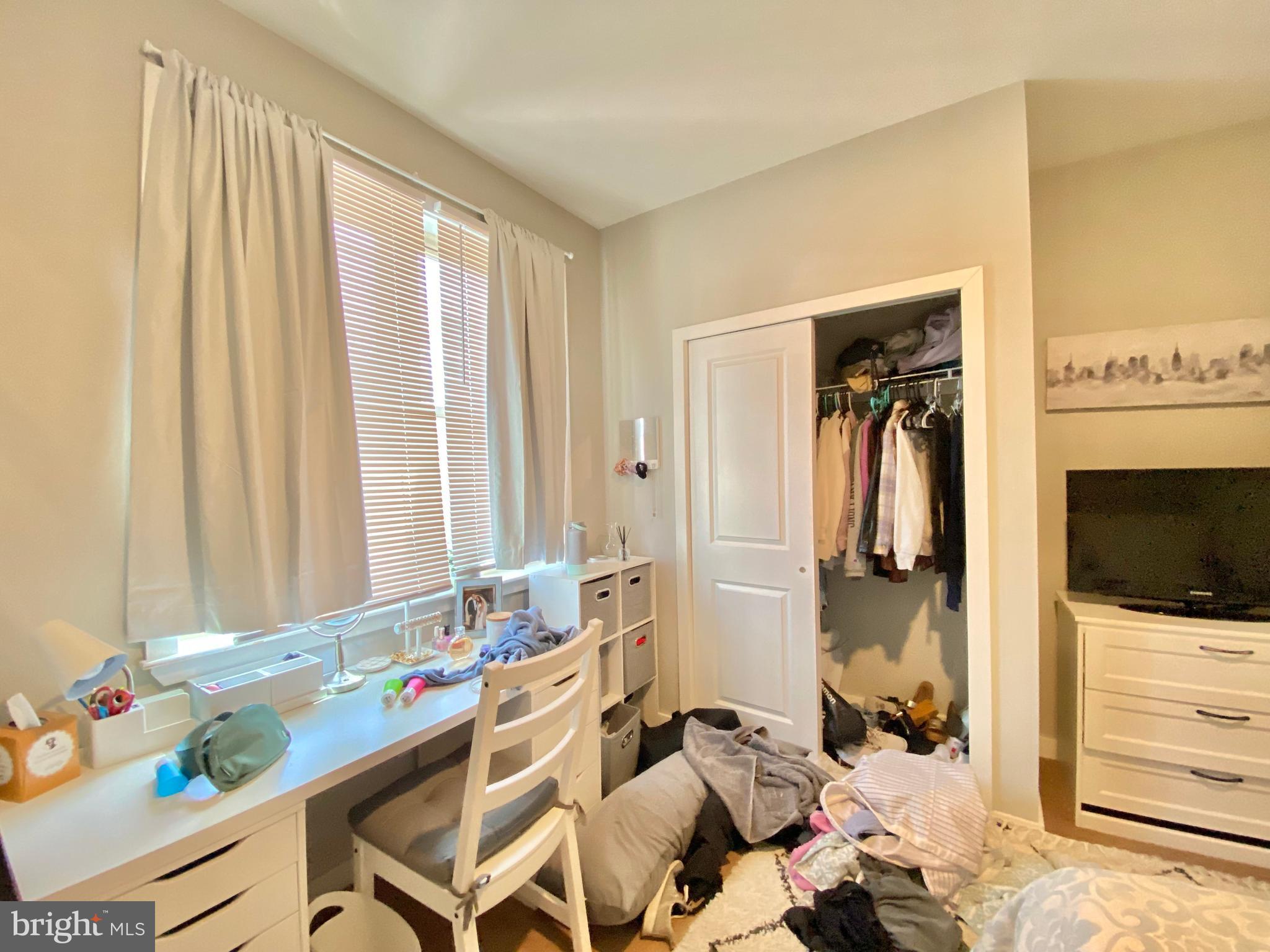 TEMPLE UNIVERSITY - Residential Lease