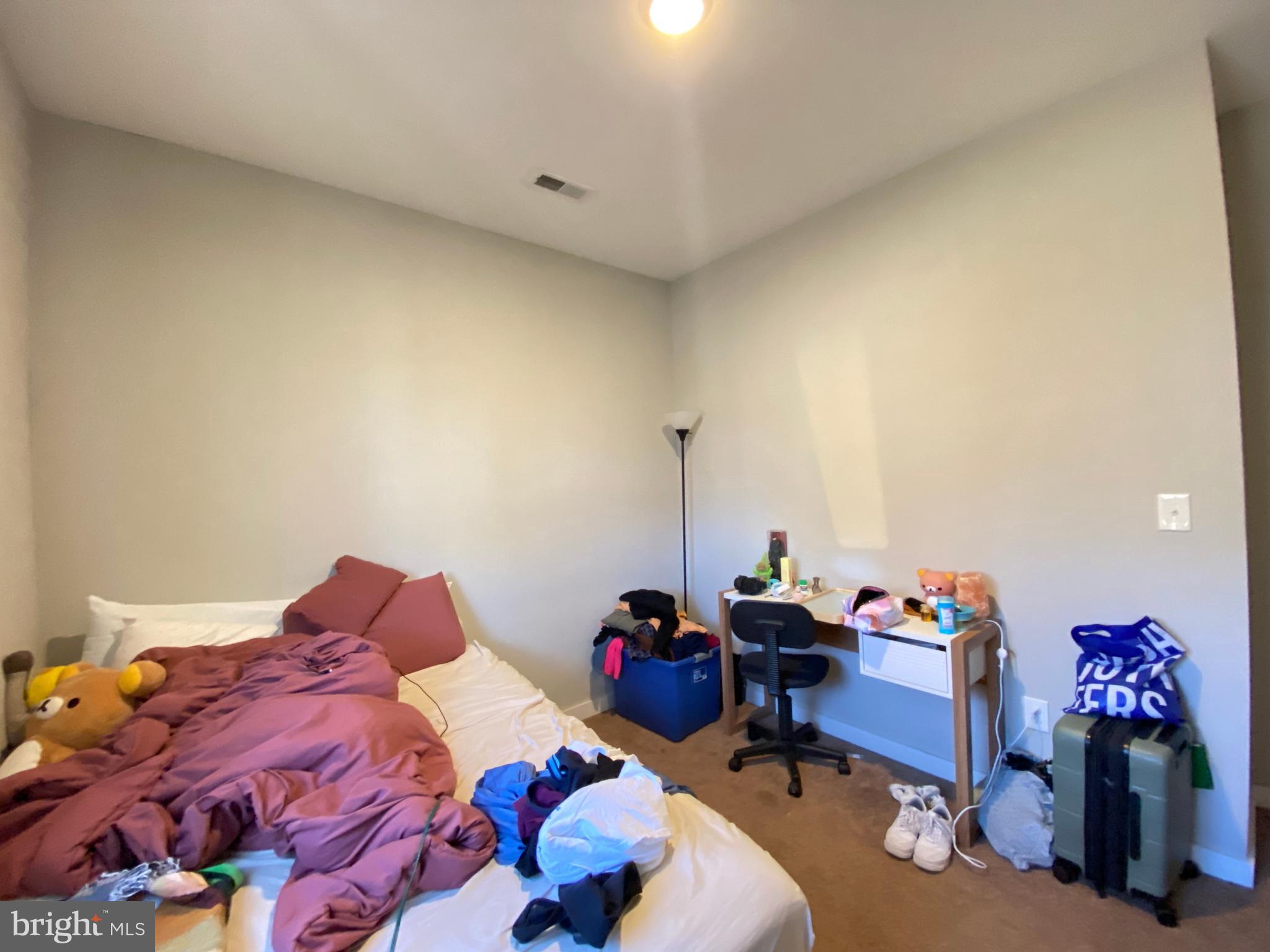 TEMPLE UNIVERSITY - Residential Lease