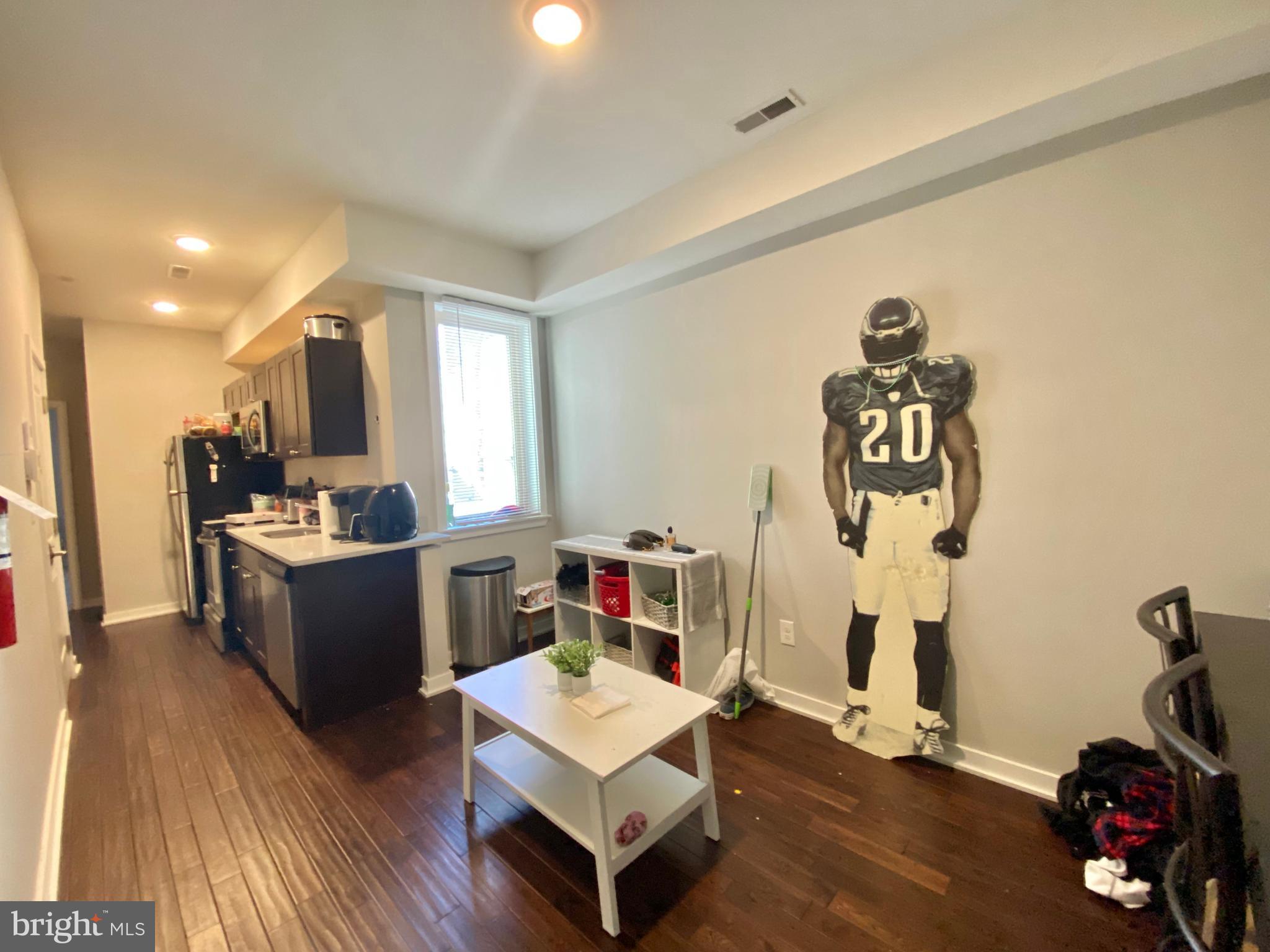 TEMPLE UNIVERSITY - Residential Lease