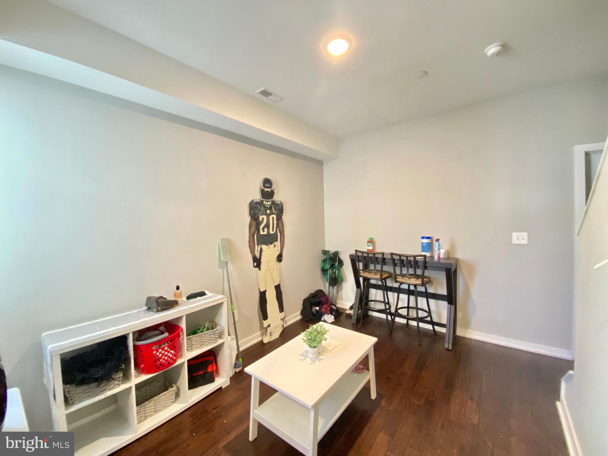 TEMPLE UNIVERSITY - Residential Lease