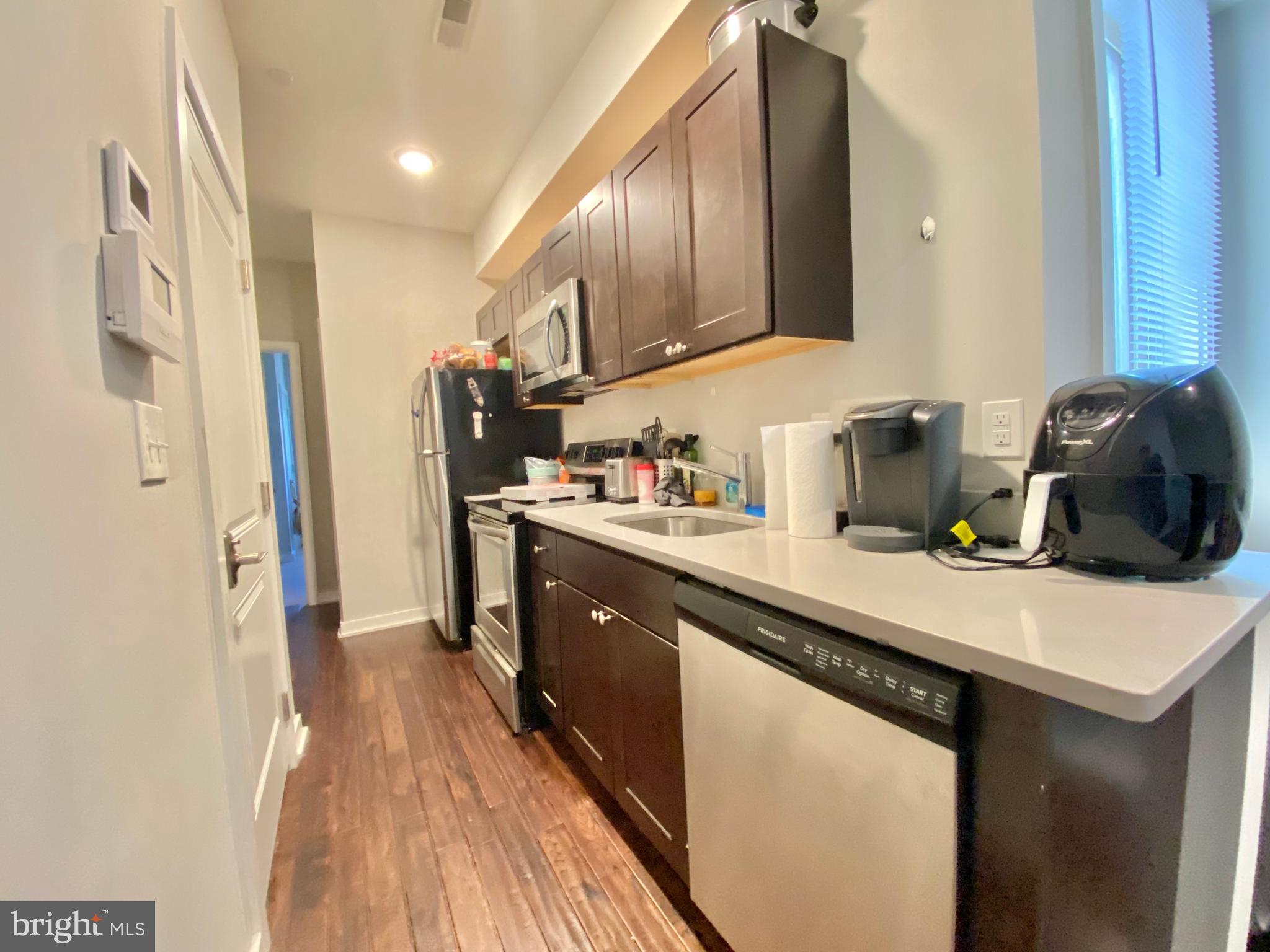 TEMPLE UNIVERSITY - Residential Lease