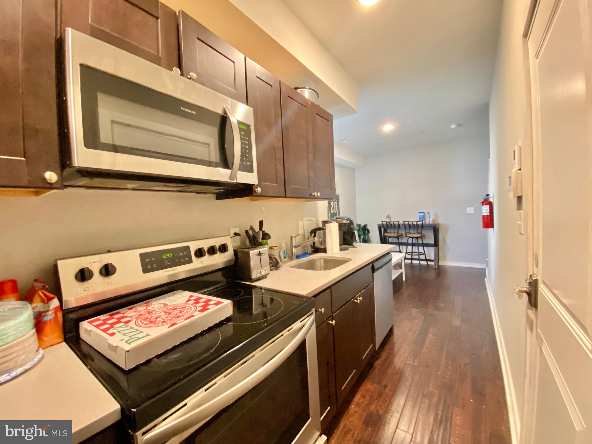 TEMPLE UNIVERSITY - Residential Lease