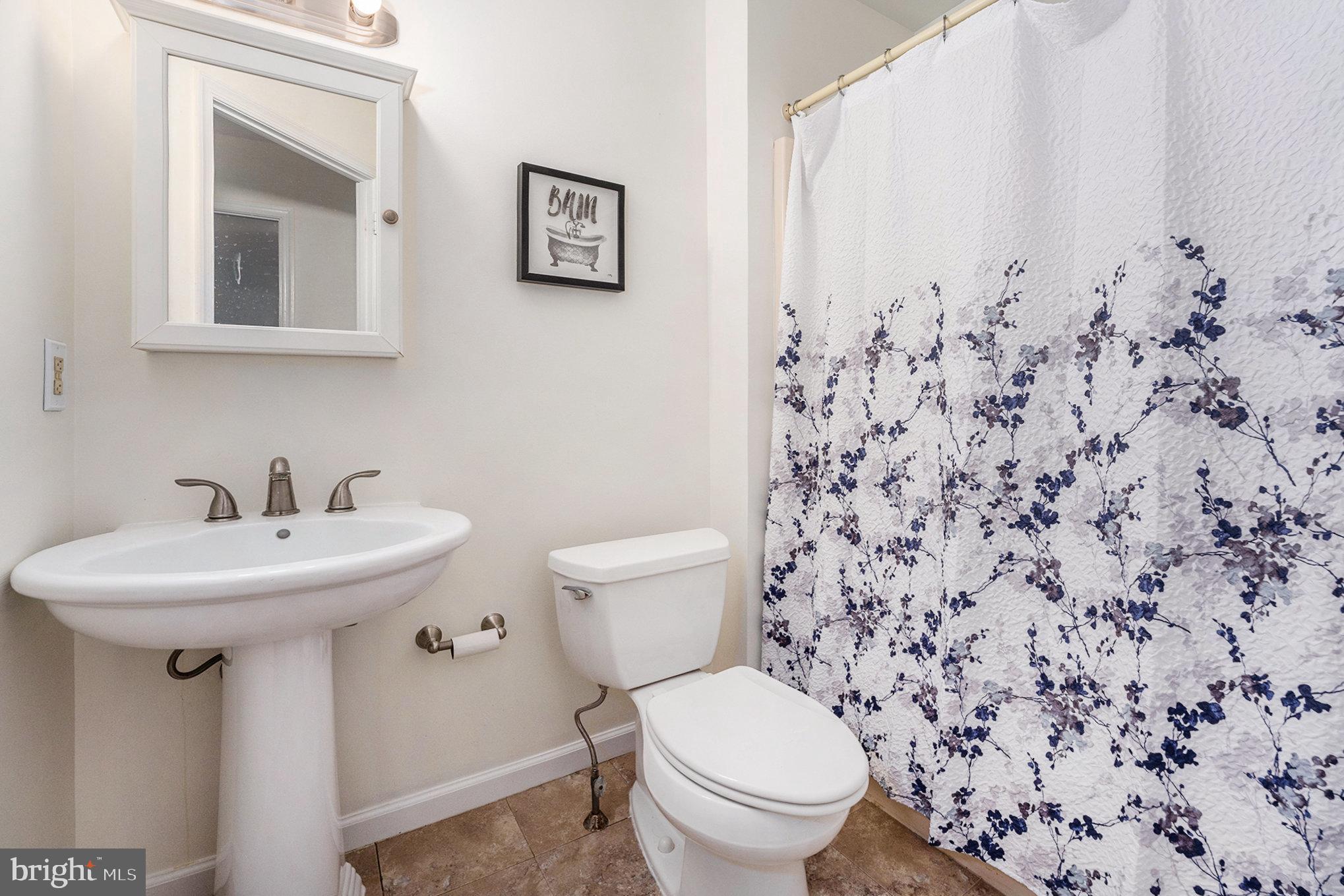 NORTHRIDGE ESTATES - Residential