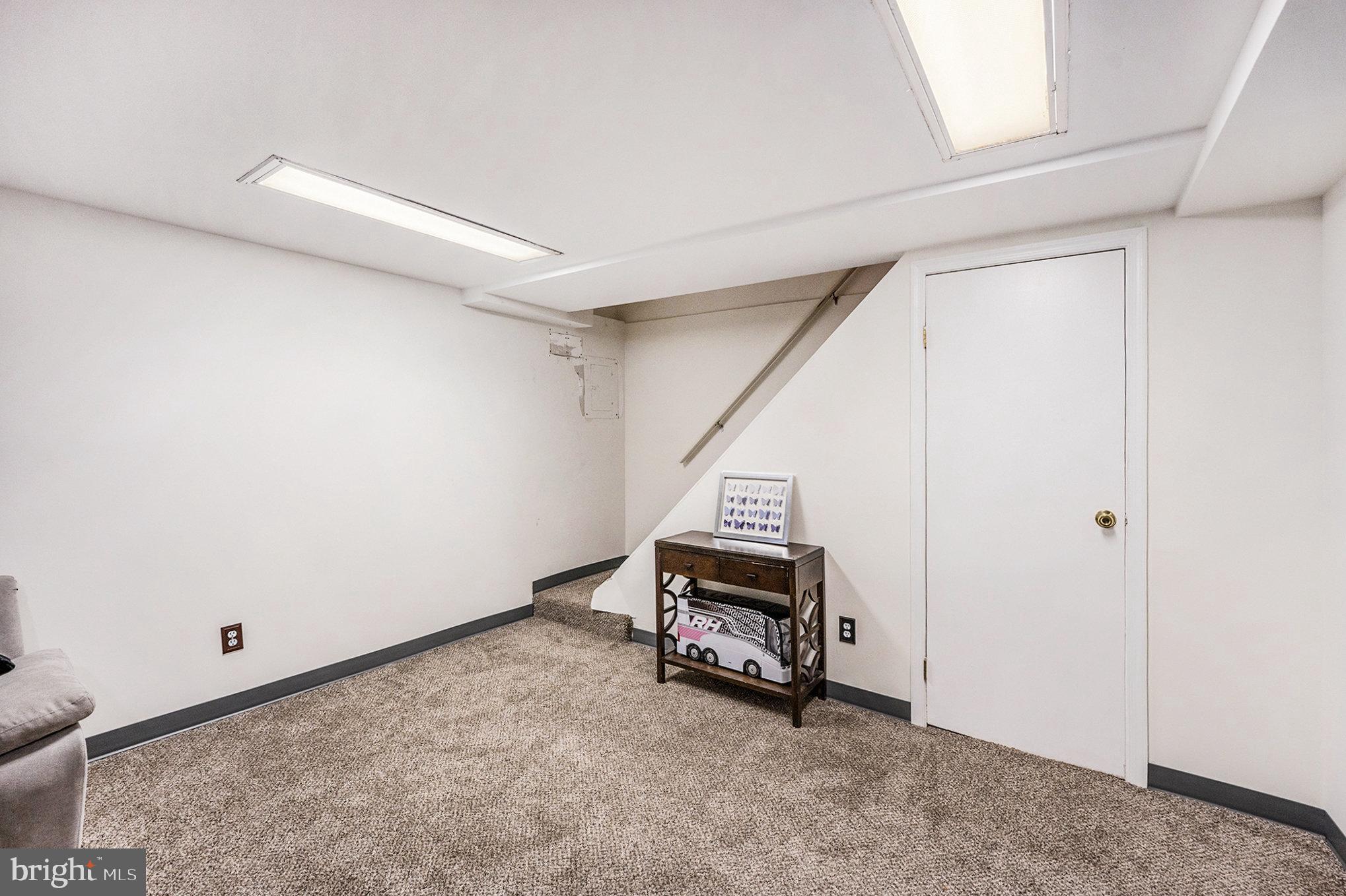 NORTHRIDGE ESTATES - Residential