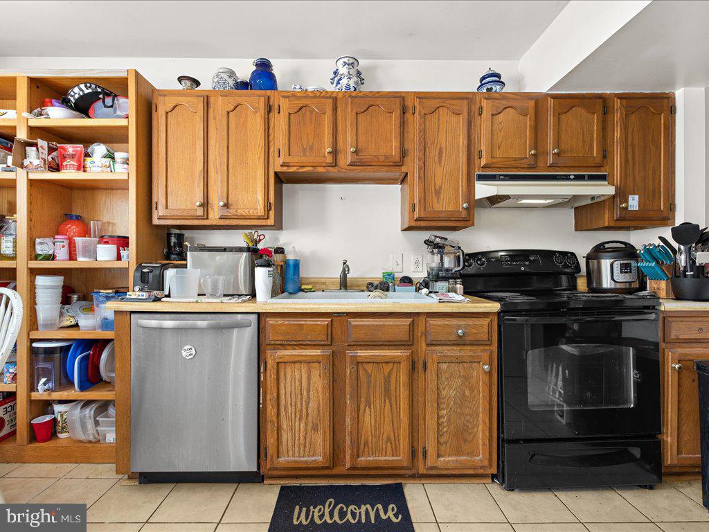 CAMBRIDGE CROSSING - Residential