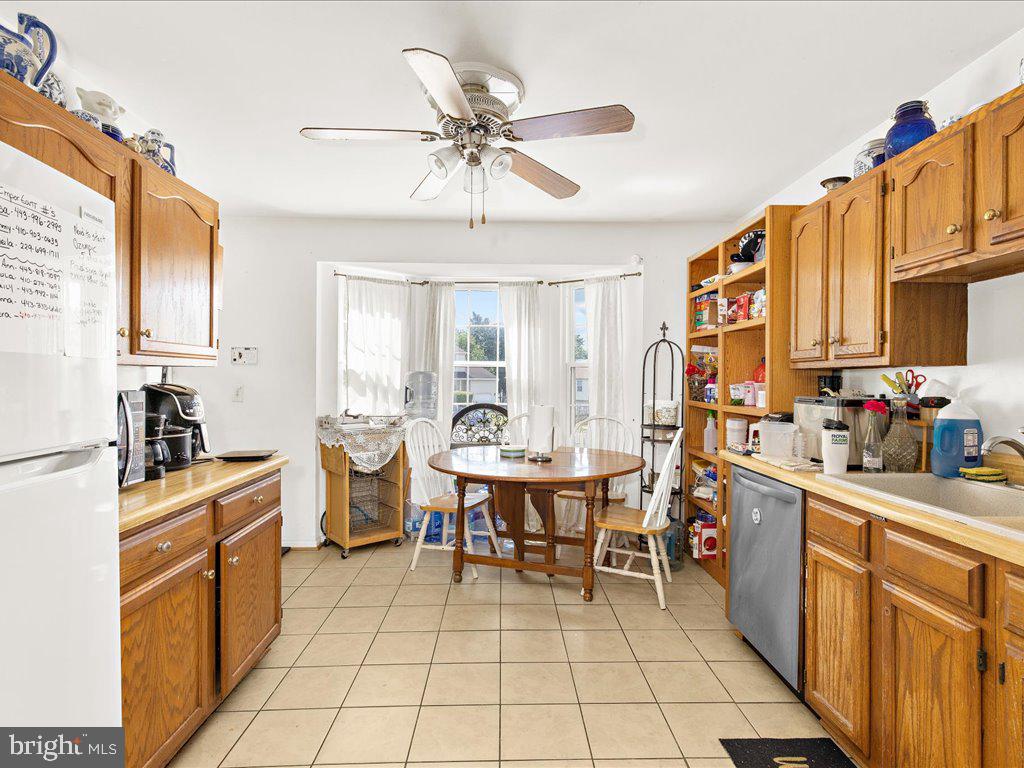 CAMBRIDGE CROSSING - Residential