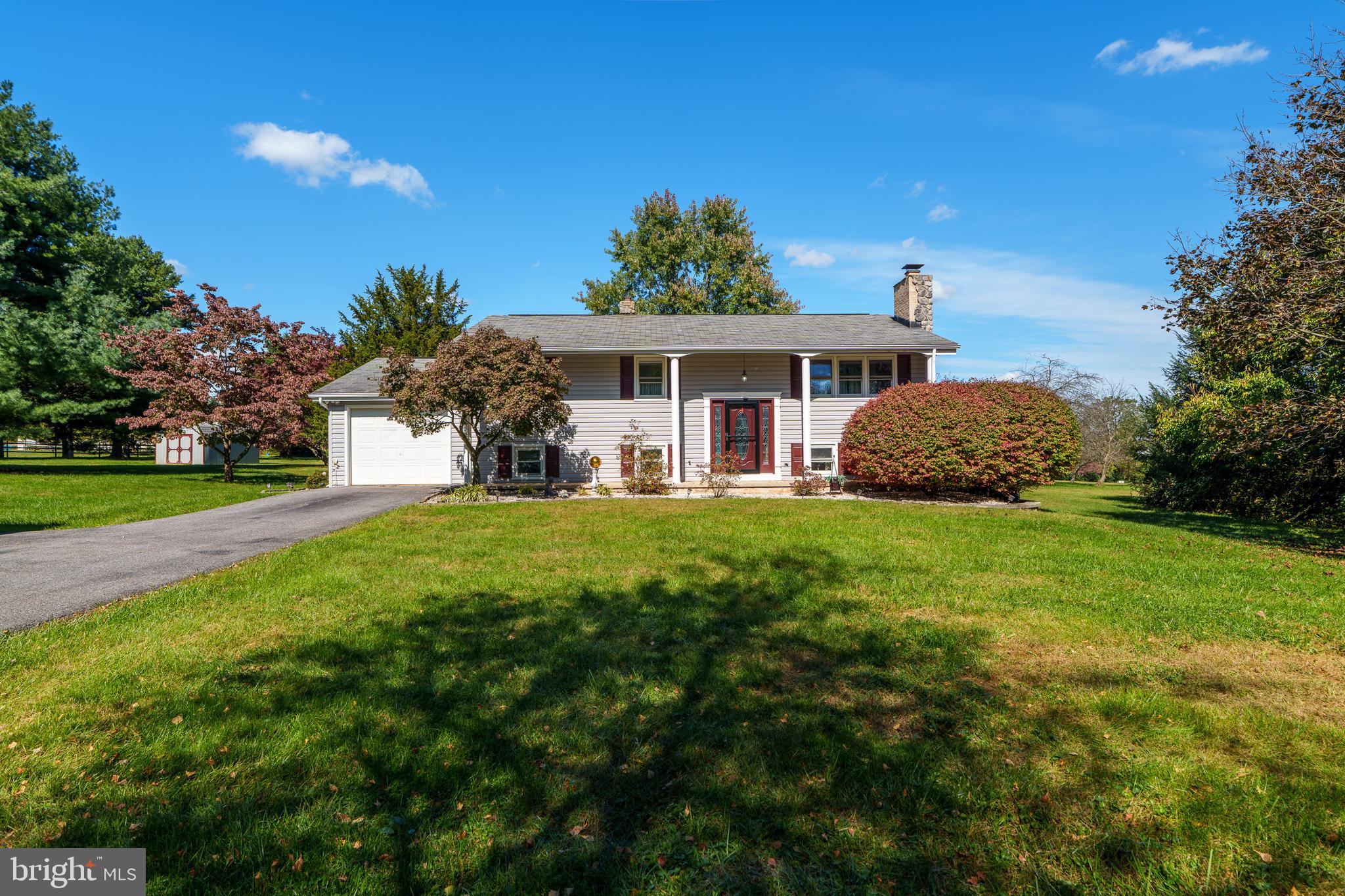 This is an auction property, because of the judge’s order pre-auction offers will not be able to be considered.
Live and Online Auction Weds., April 9th at 6:00 PM
Online Bidding Opens Mon., March 31st at 9:00 AM
Open House Dates: Sun., March 23rd 1-4PM
Thurs., March 27th 4-7PM
Sun., March 30th 1-4PM