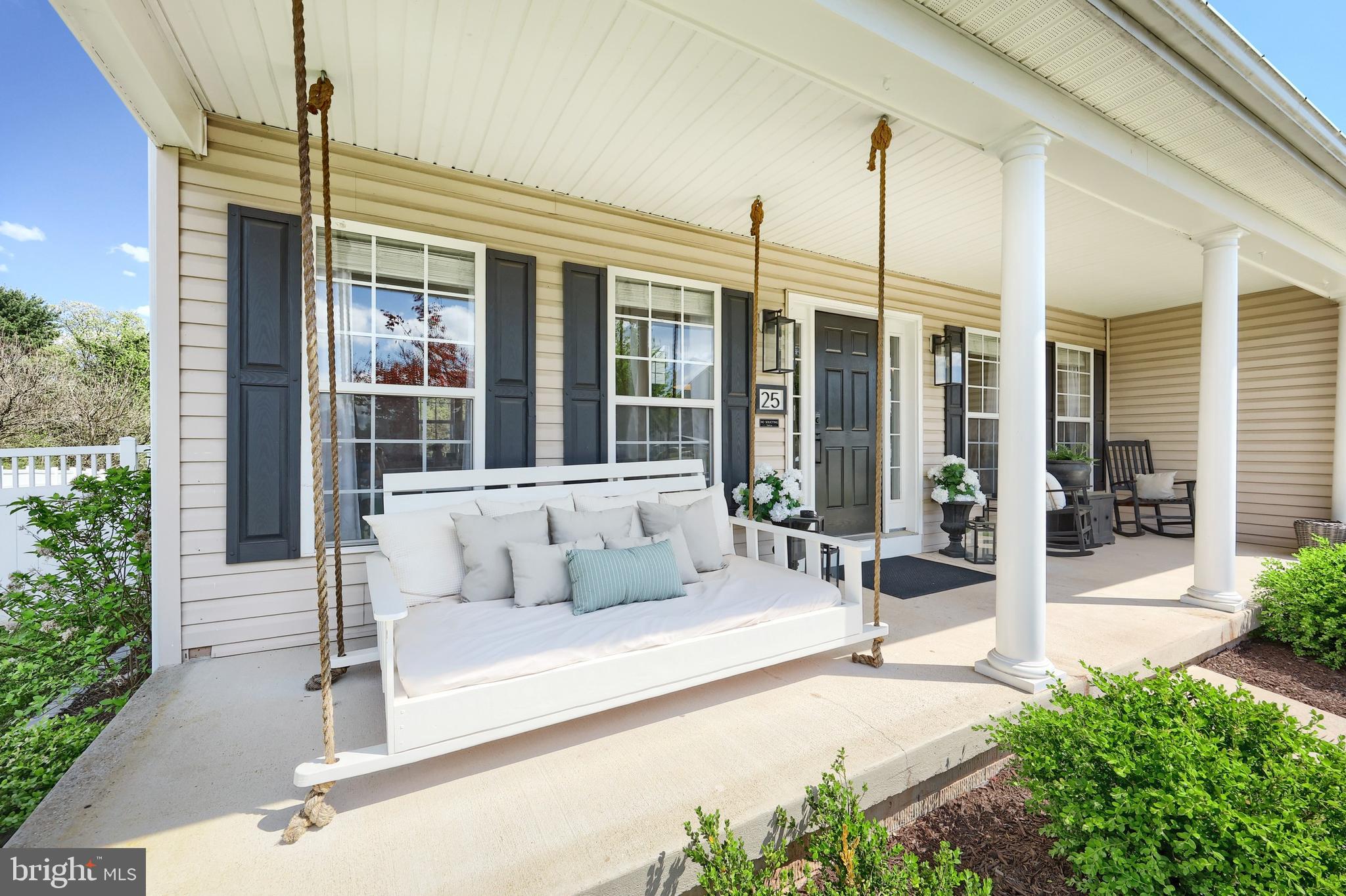 25 WILLOW WOOD COURT