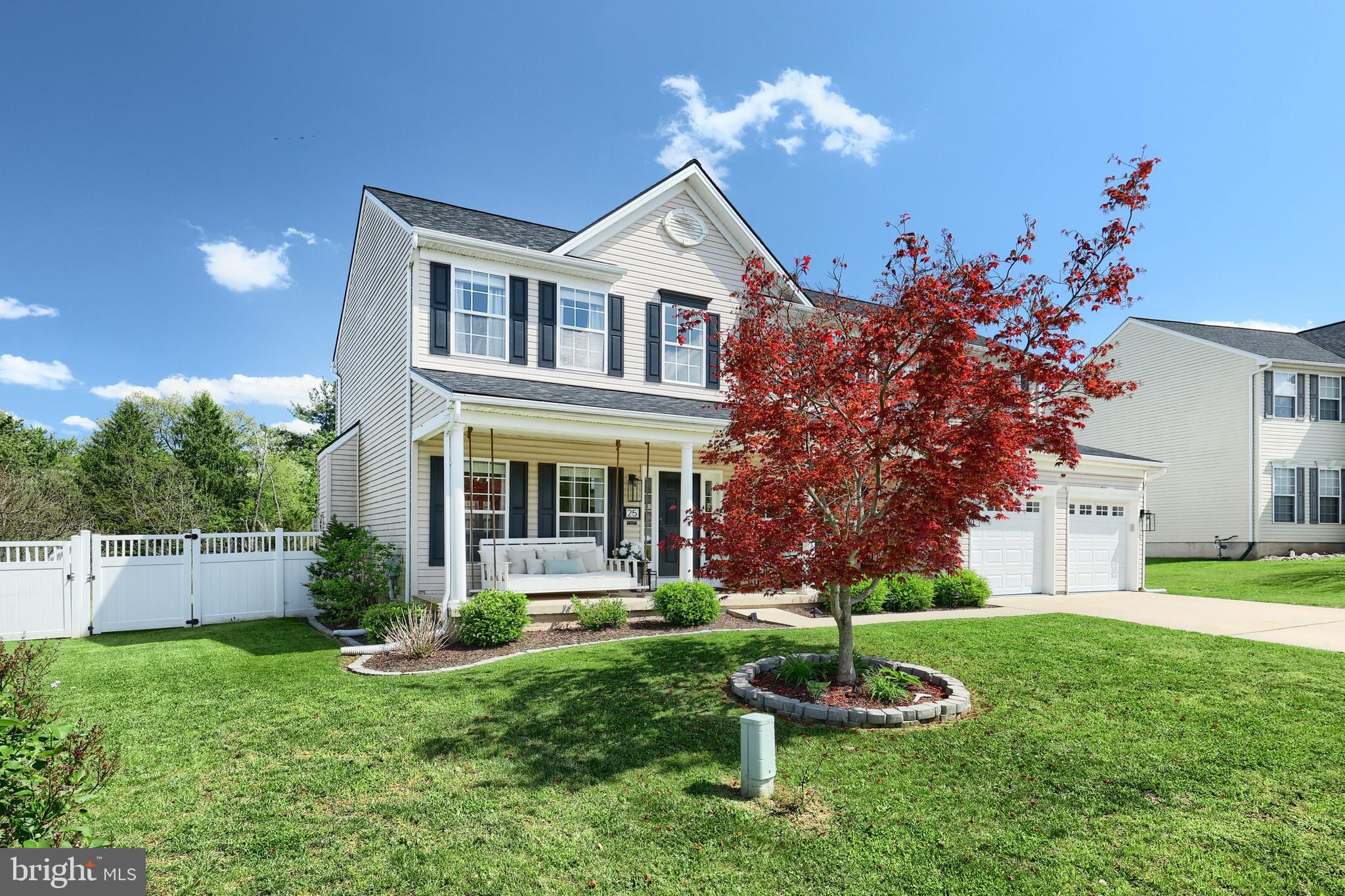 25 WILLOW WOOD COURT