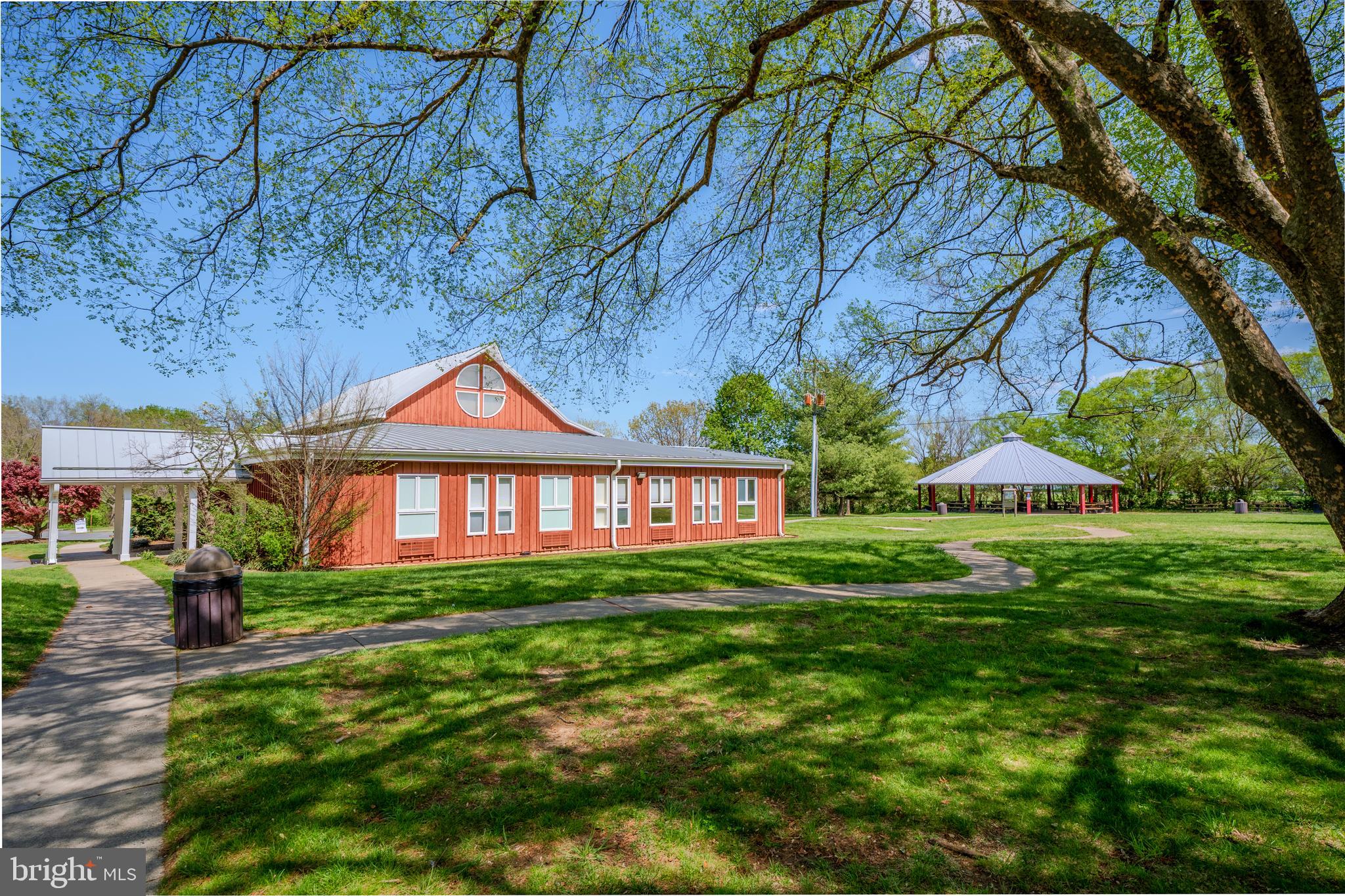 BORNEHAM WOOD - Residential