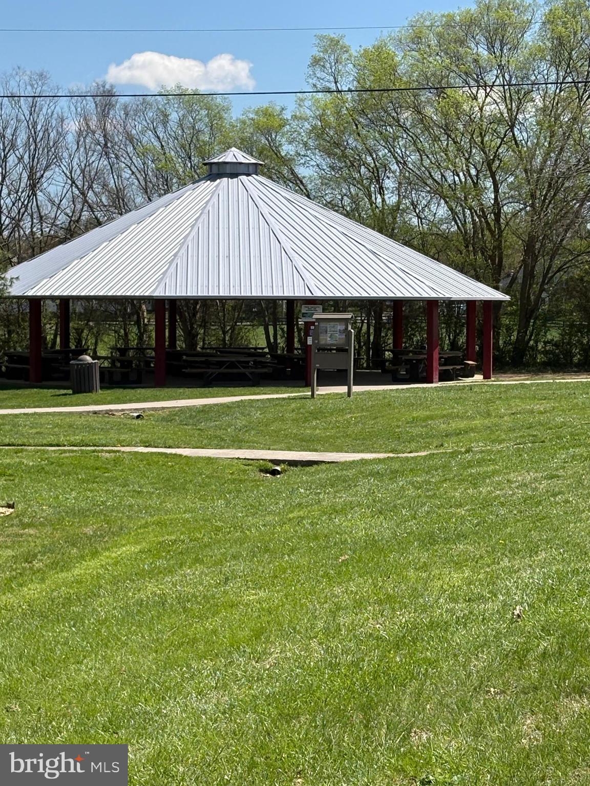 BORNEHAM WOOD - Residential