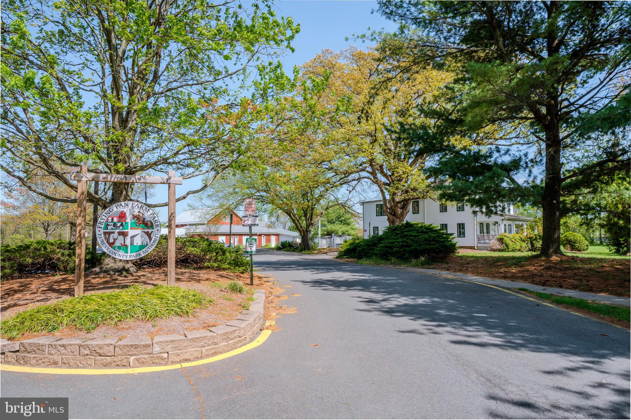 BORNEHAM WOOD - Residential