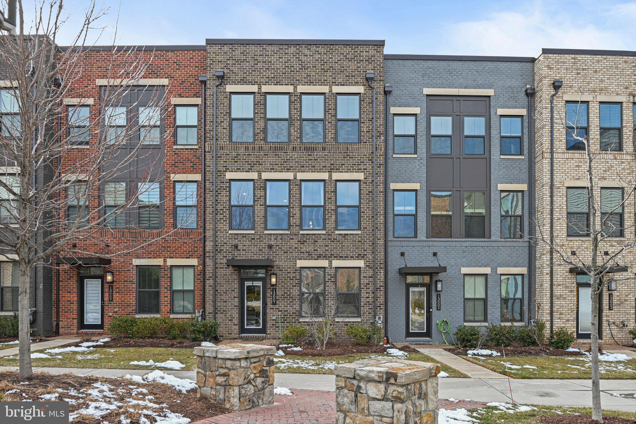 WOODLAND PARK - Residential