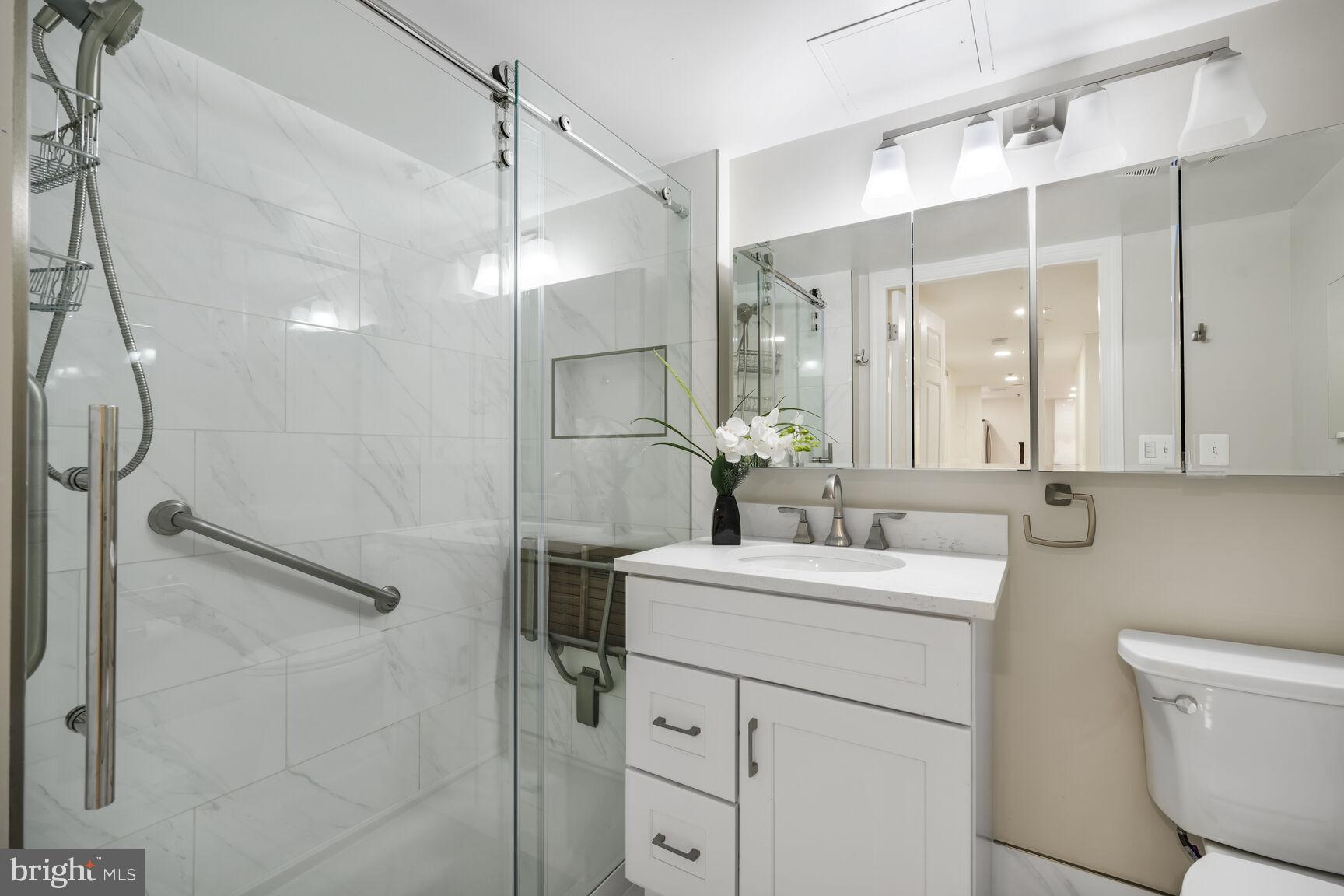 THE JEFFERSON - SUNRISE SENIOR LIVING - Residential