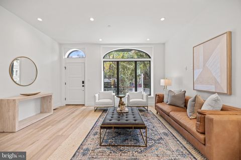 712 6TH STREET NE WASHINGTON DC 20002