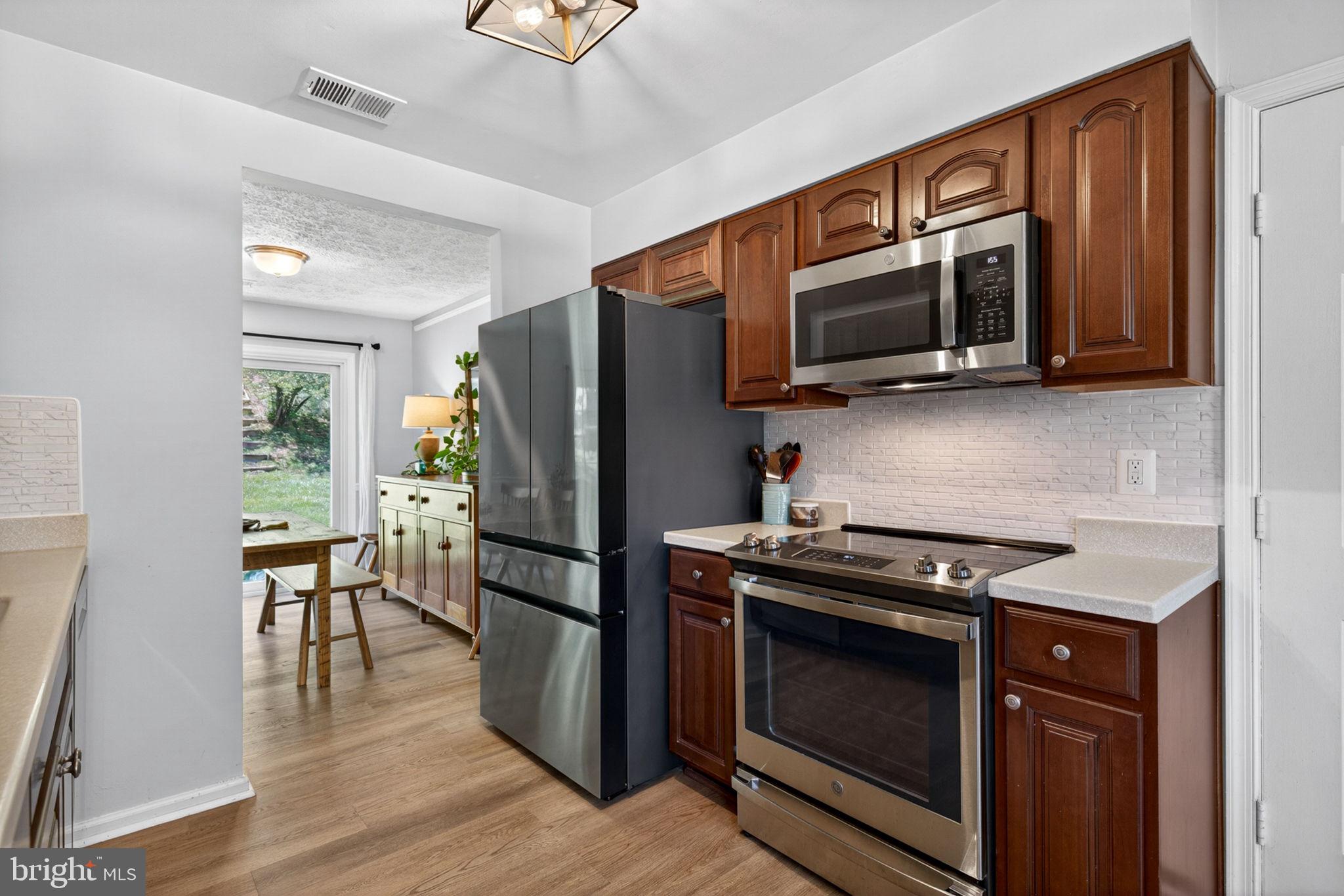 LEESBURG COUNTRY CLUB - Residential