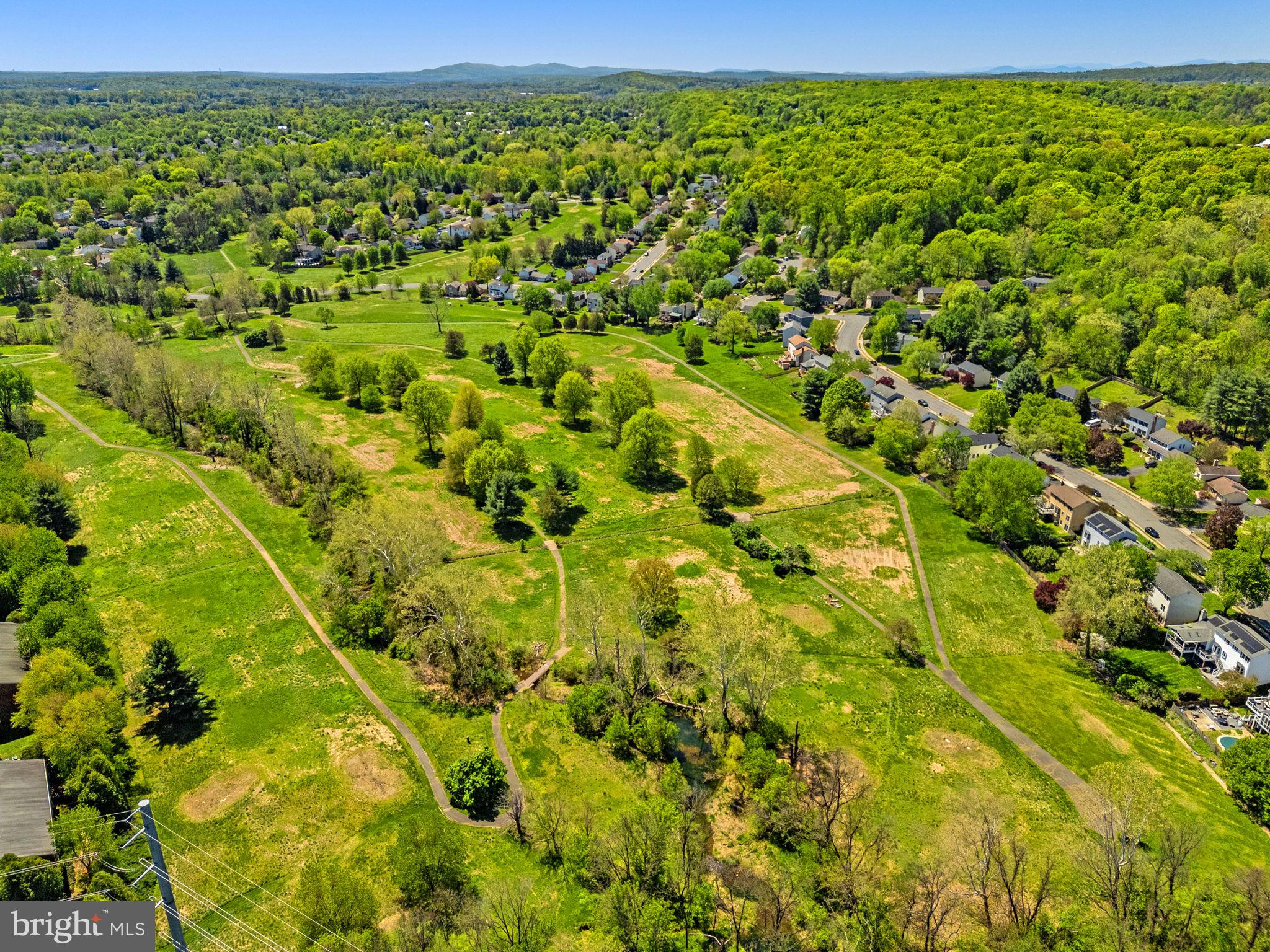 LEESBURG COUNTRY CLUB - Residential