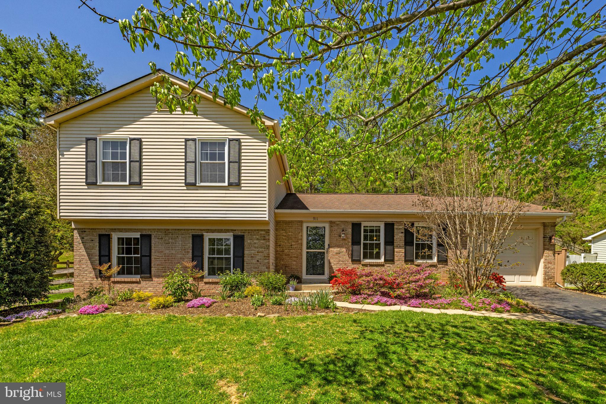 911 CHANCELLOR STREET SW