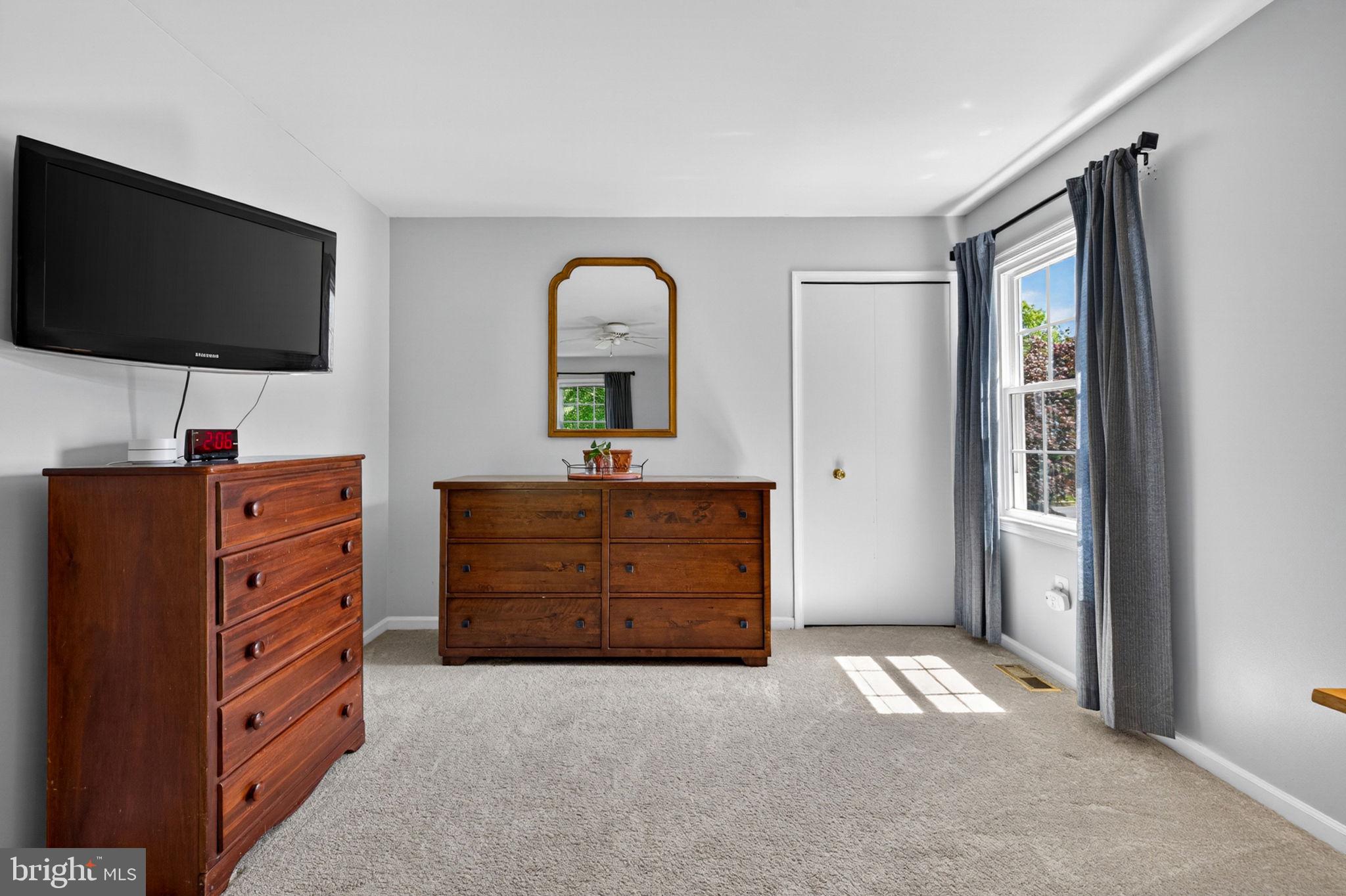 LEESBURG COUNTRY CLUB - Residential