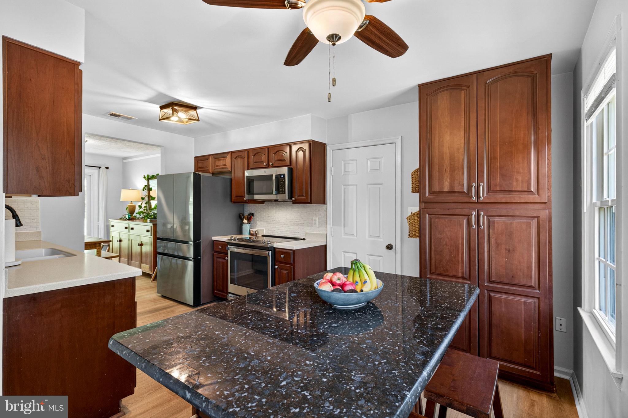 LEESBURG COUNTRY CLUB - Residential