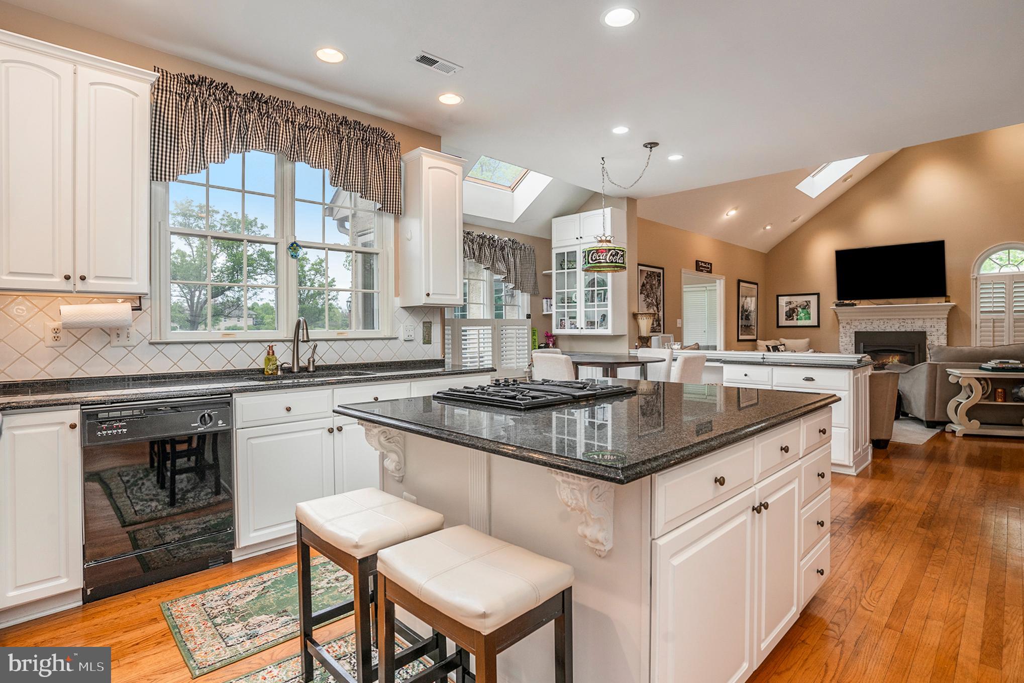 BLUE BELL CC - Residential