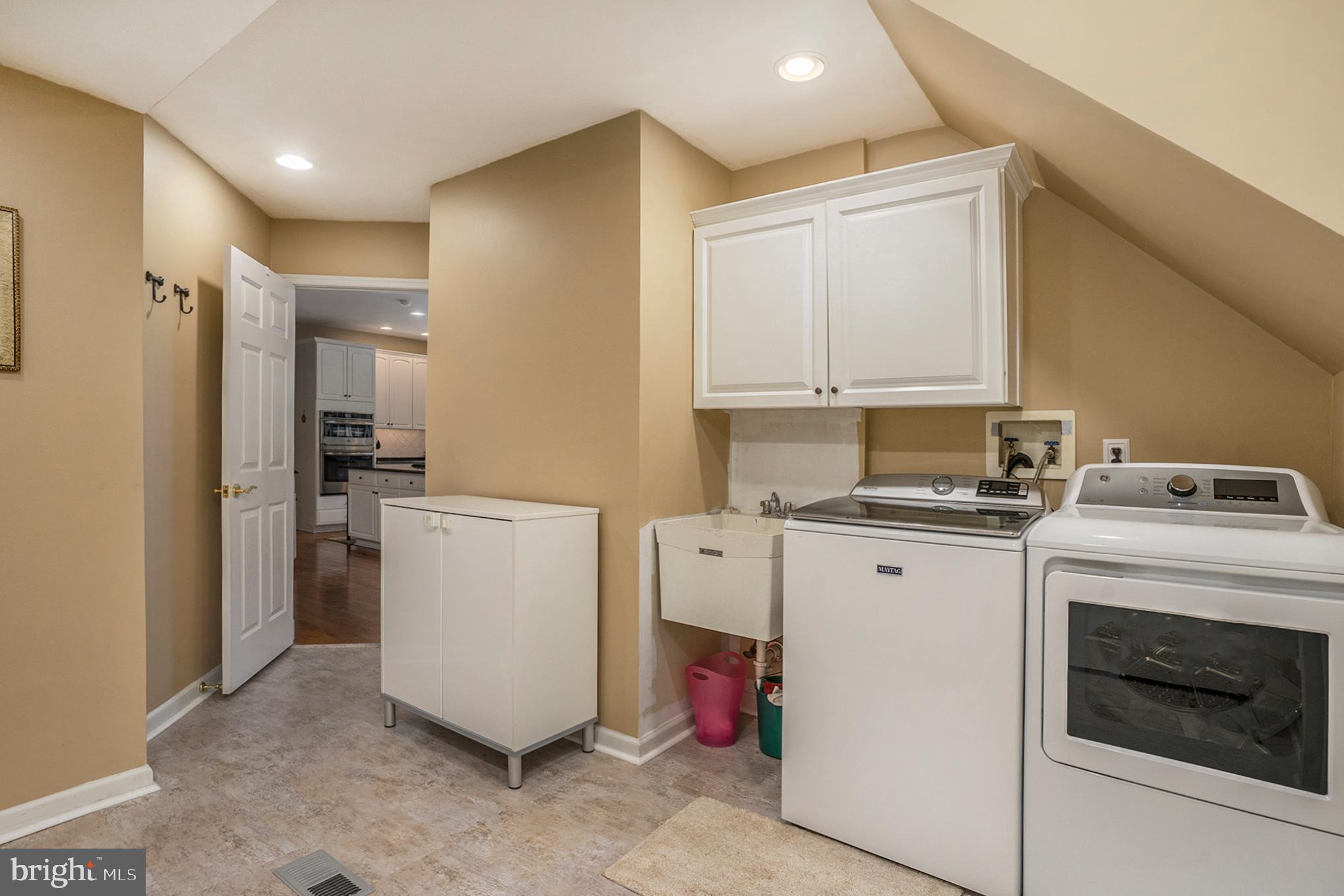 BLUE BELL CC - Residential