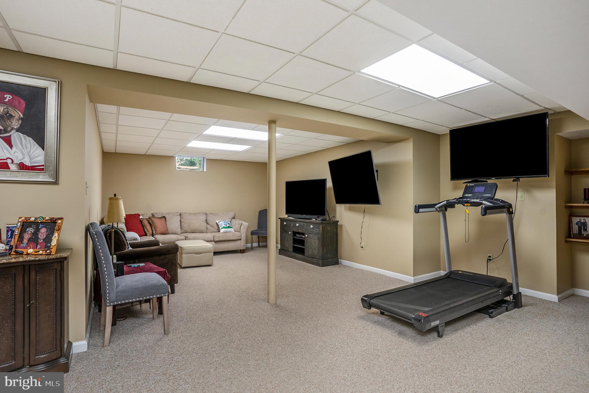 BLUE BELL CC - Residential