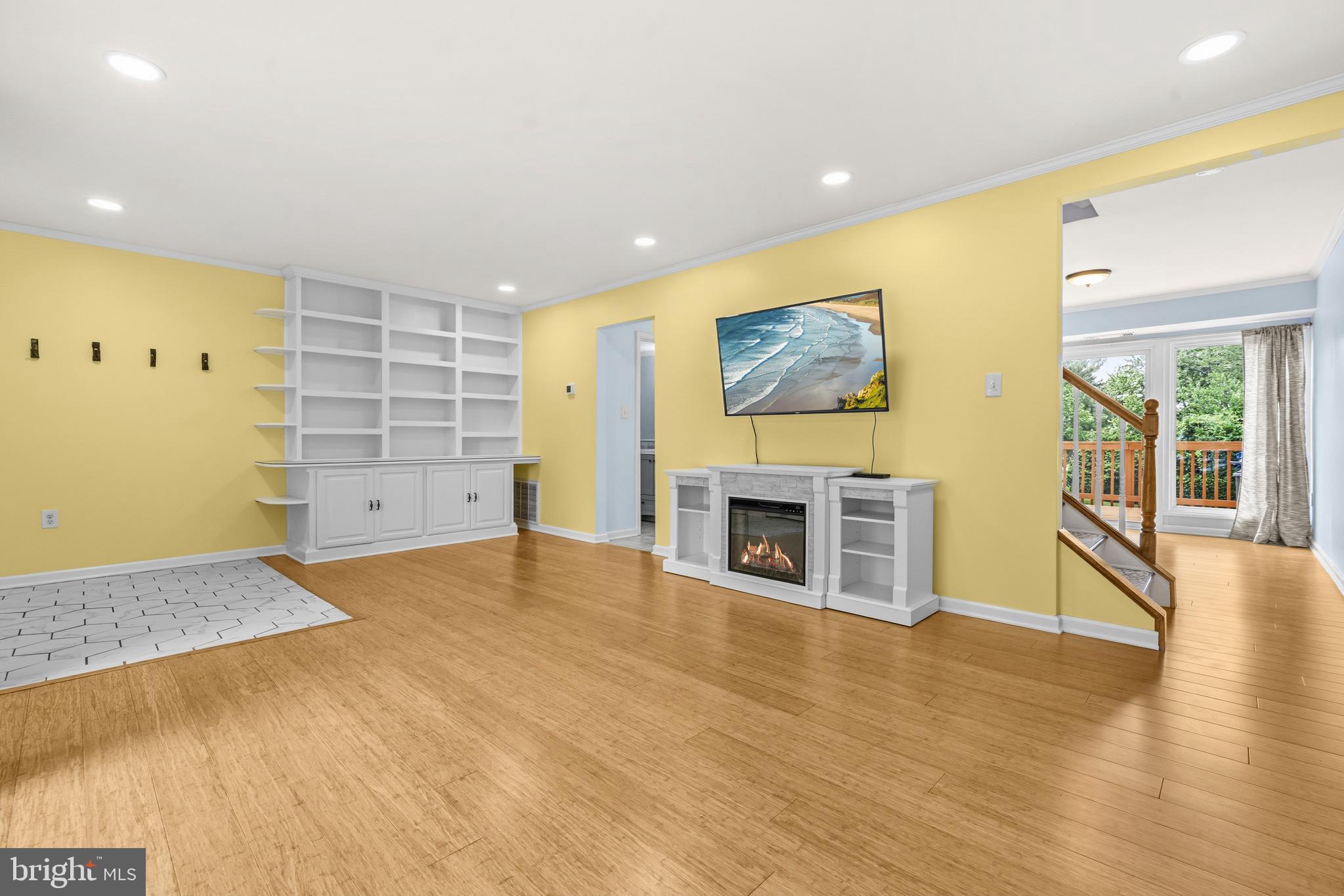 5013 AMERICANA DRIVE
